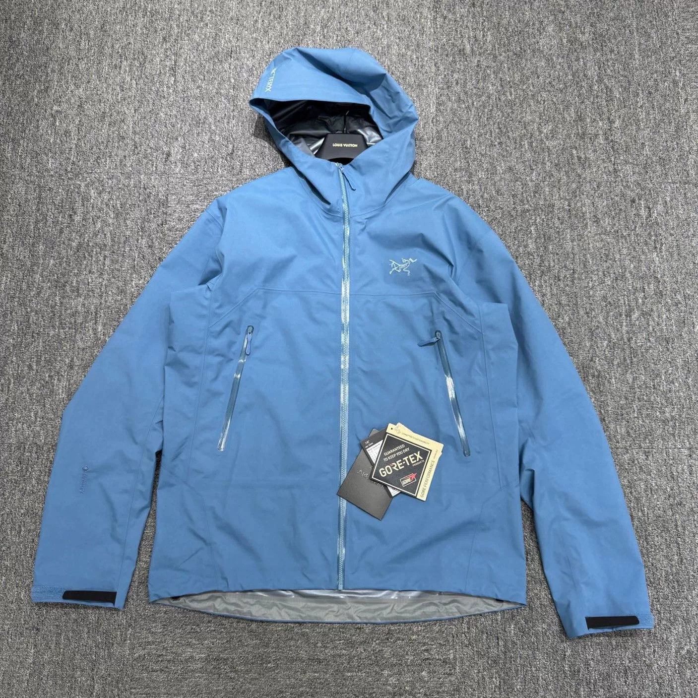 Arc'teryx arcteryx men's beta jacket with logo embroidery Size US L / EU 52-54 / 3 - 1 Thumbnail
