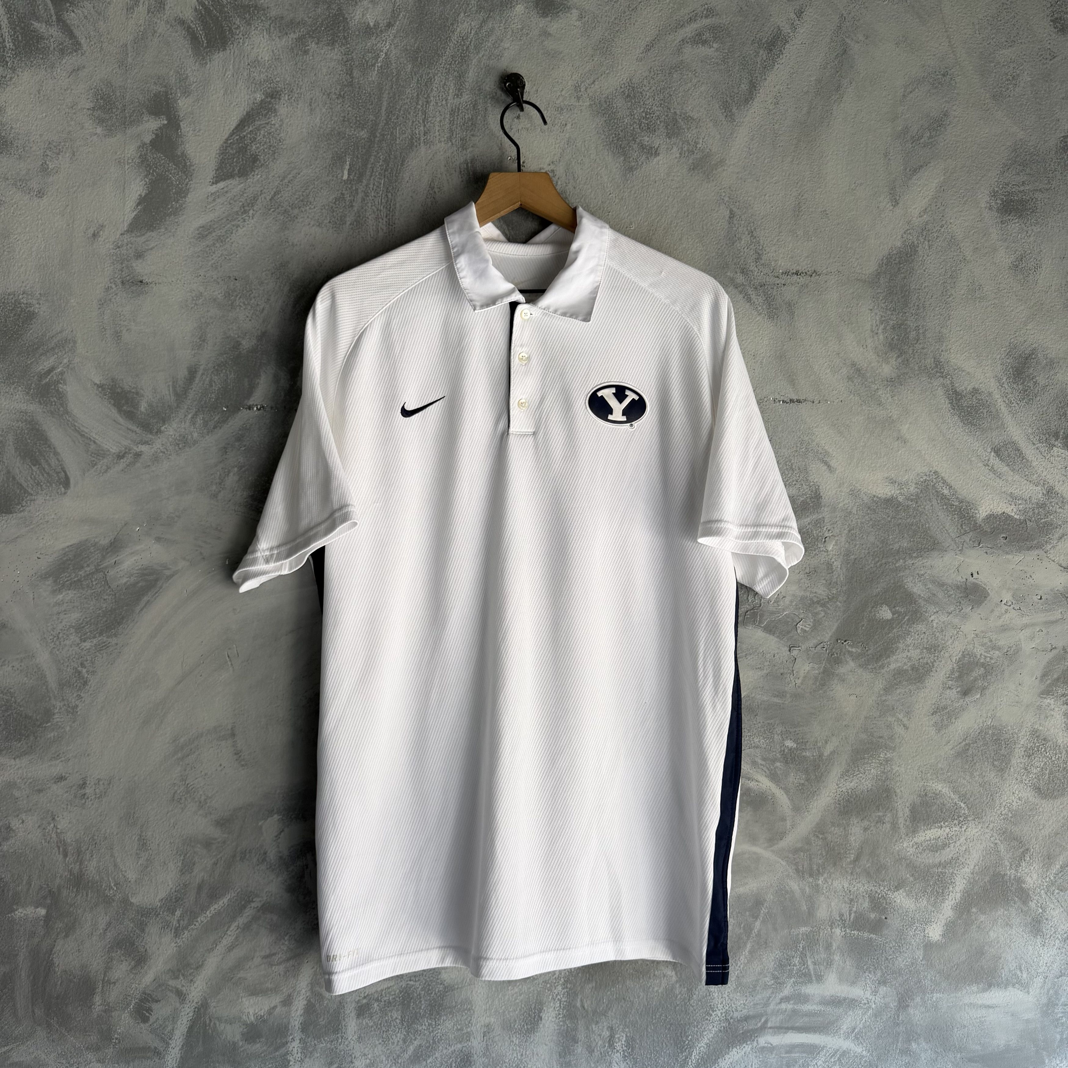 Nike Nike BYU Brigham Young Cougars Polo T Shirt Men's University Size US L / EU 52-54 / 3 - 1 Thumbnail
