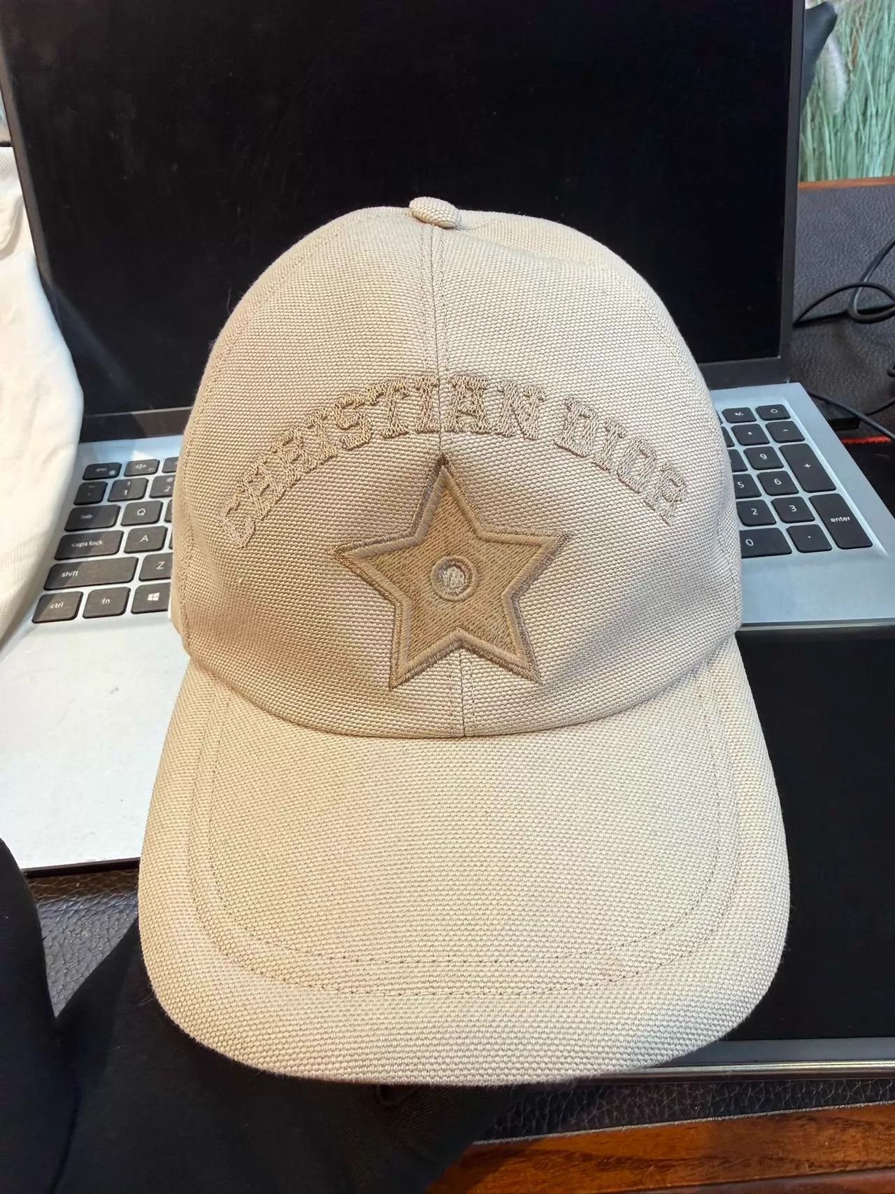 Dior Dior Women's Hat Size ONE SIZE - 1 Thumbnail