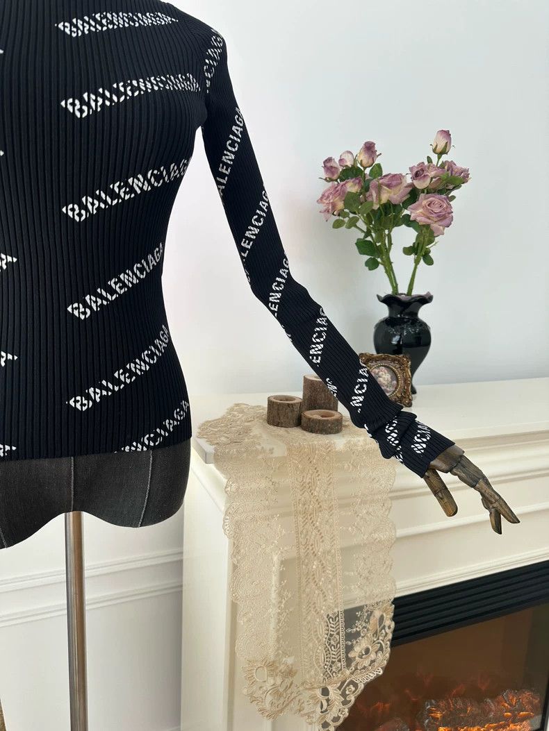 Balenciaga Balenciaga Bullet Screen Full Logo Hooded High Neck Knit S Size XS / US 0-2 / IT 36-38 - 3 Thumbnail