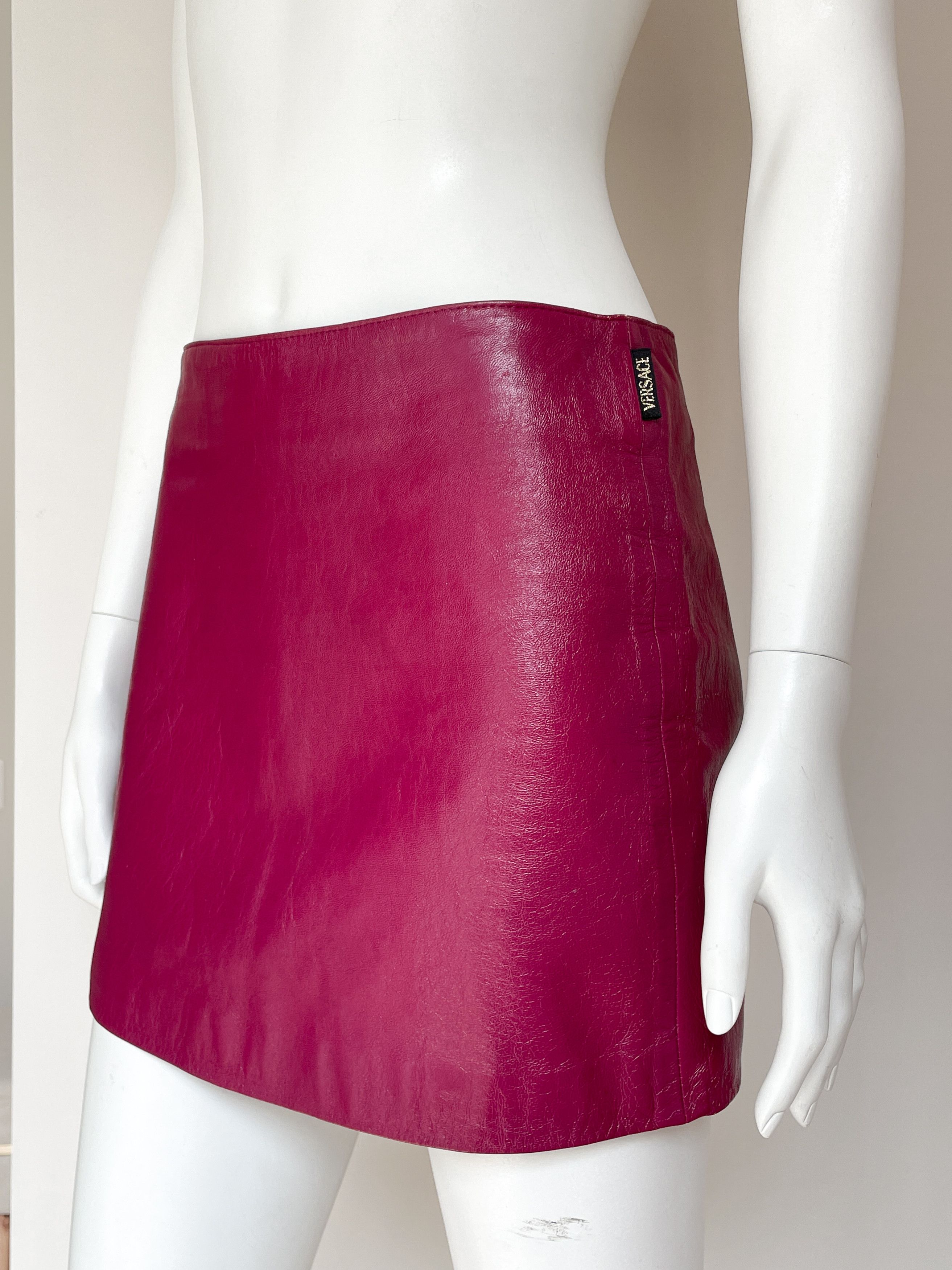 Versace Jeans Couture burgundy leather skirt Size 25" / US 0 / IT 36 - 6 Thumbnail