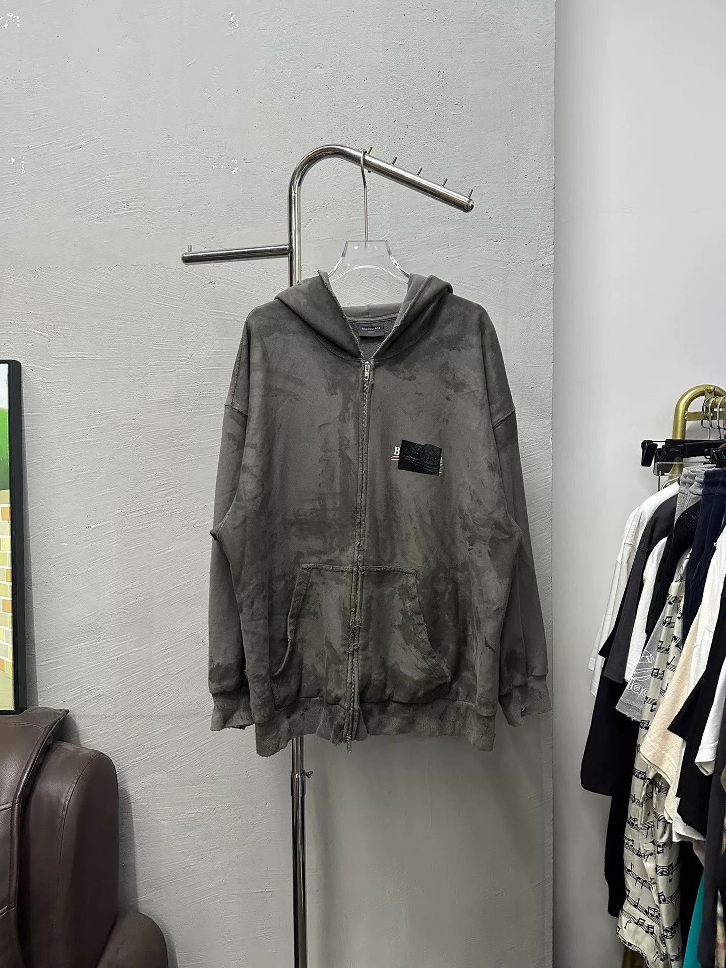Balenciaga balenciaga tape hoodie with zipper Size US M / EU 48-50 / 2 - 1 Thumbnail