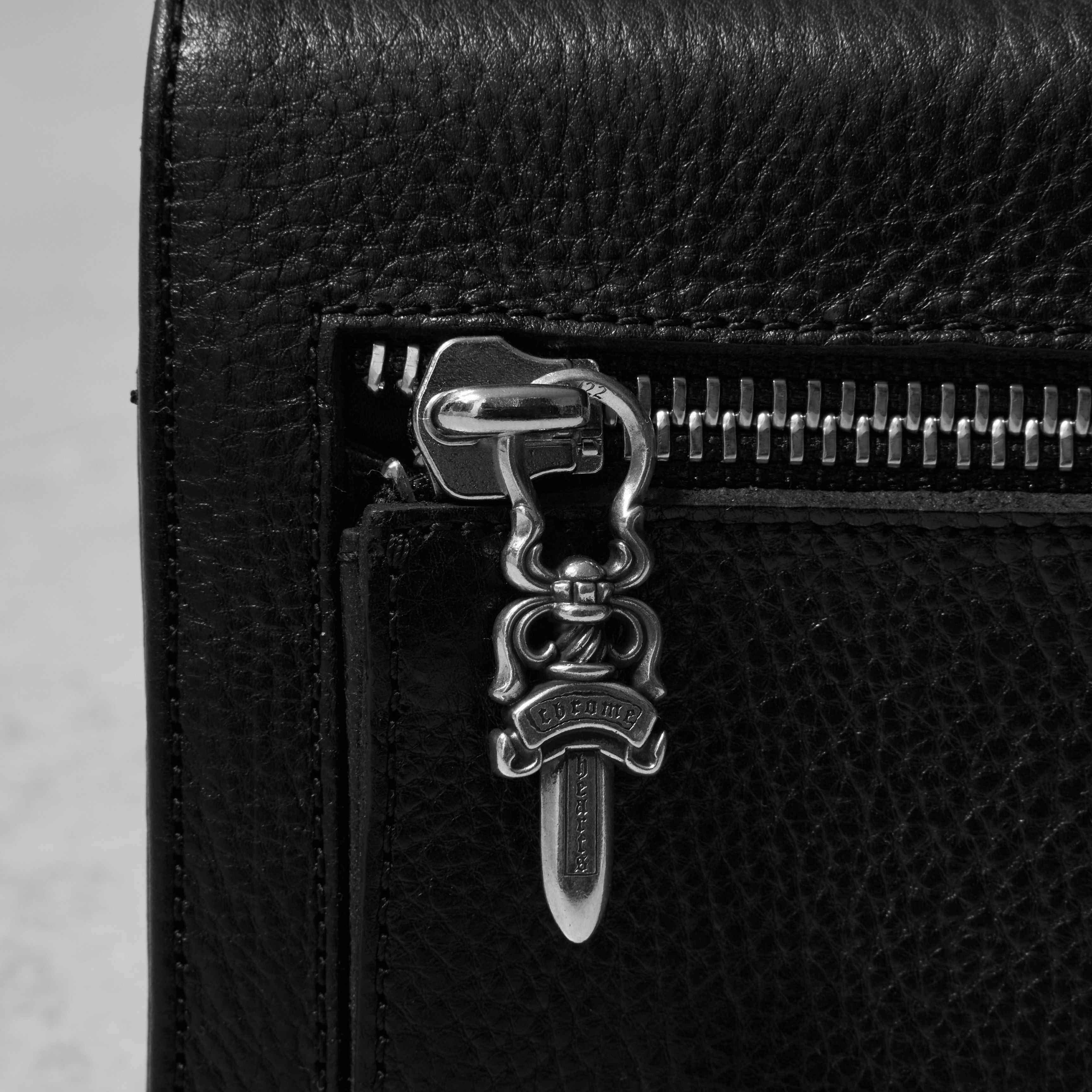 CHROME HEARTS Wave Mini Wallet