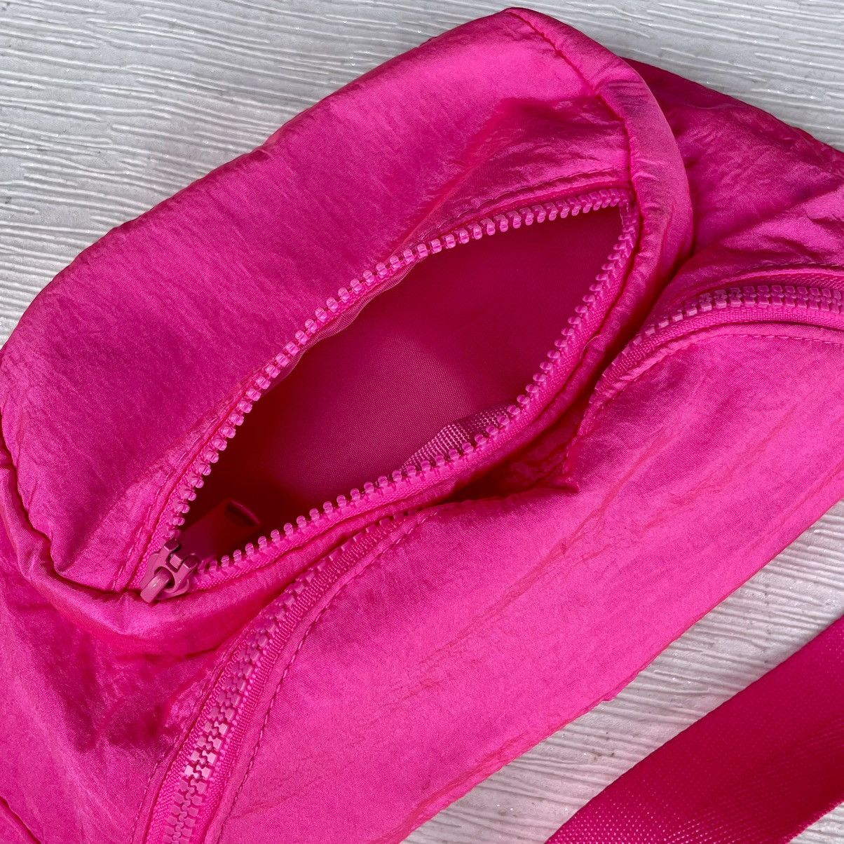 Divided × H&M Divided HM Crossbody Size ONE SIZE - 11 Thumbnail