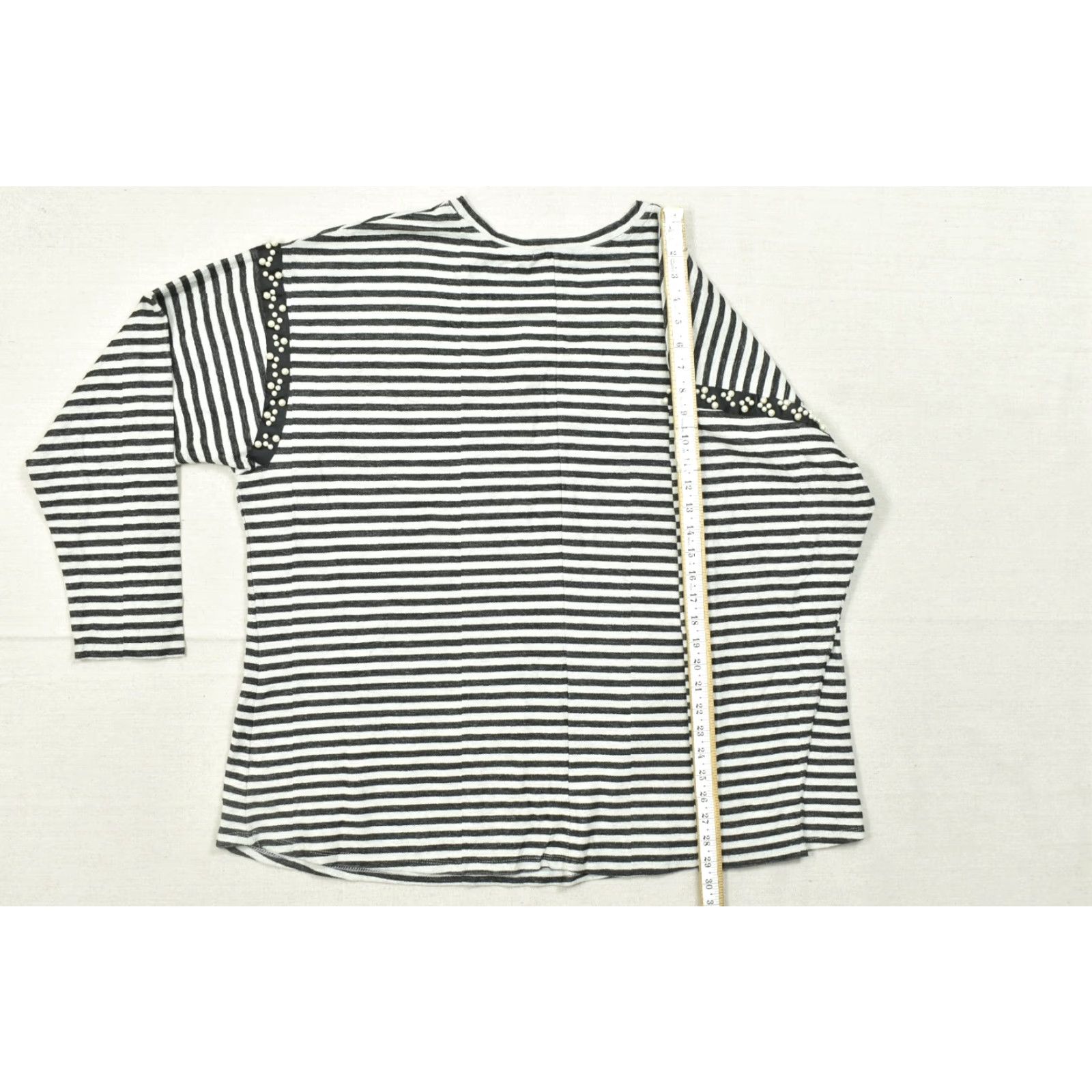 Vintage Lane Bryant Women Top Striped Long Sleeve Gray White Faux Pearl Shoulder 28 Plus D Womens Size 4XL / US 24-26 - 5 Thumbnail