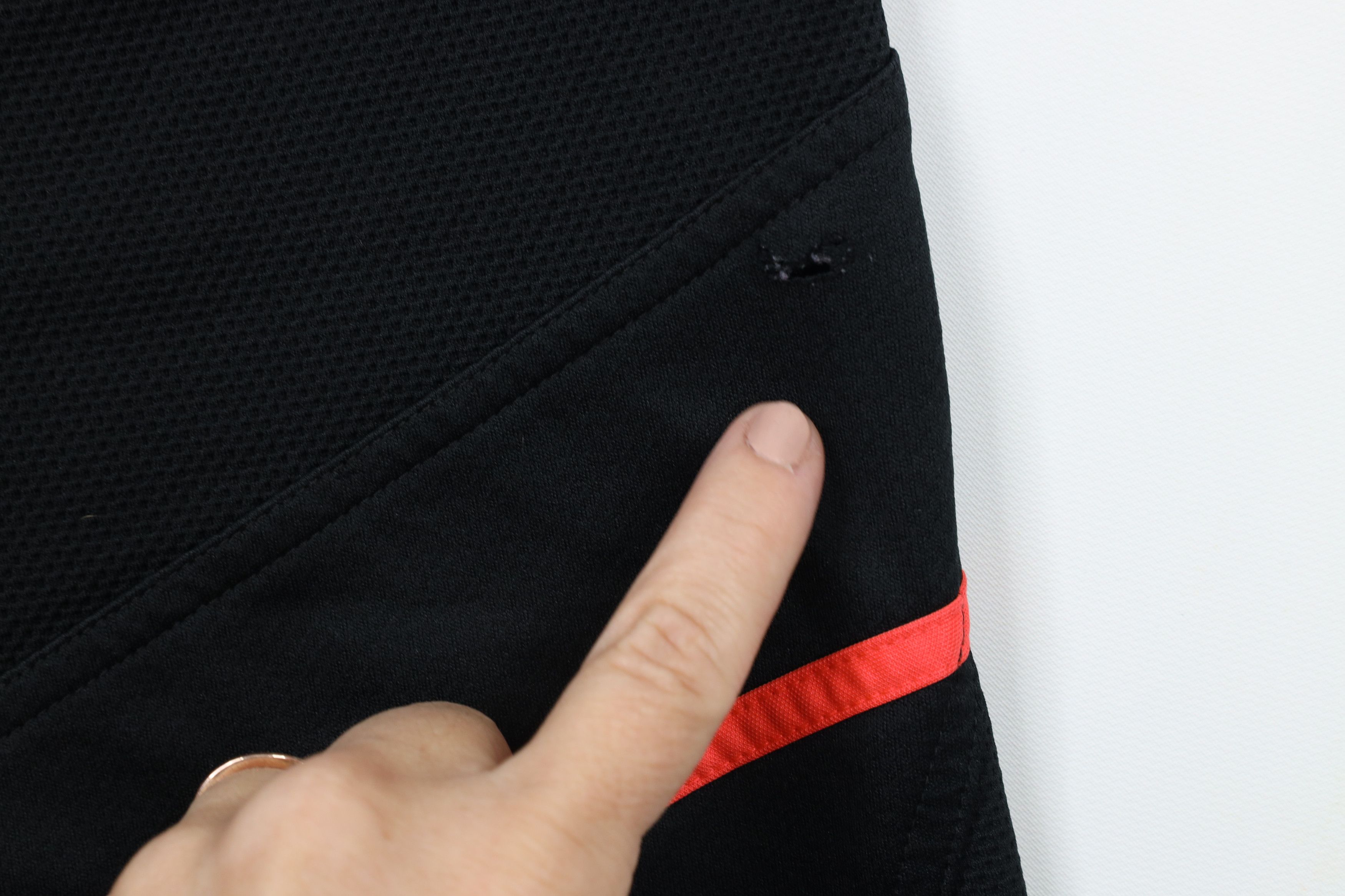 Nike × Vintage Vintage Nike Air Jordan Out Heavyweight Basketball Shorts Size US 36 / EU 52 - 14 Thumbnail