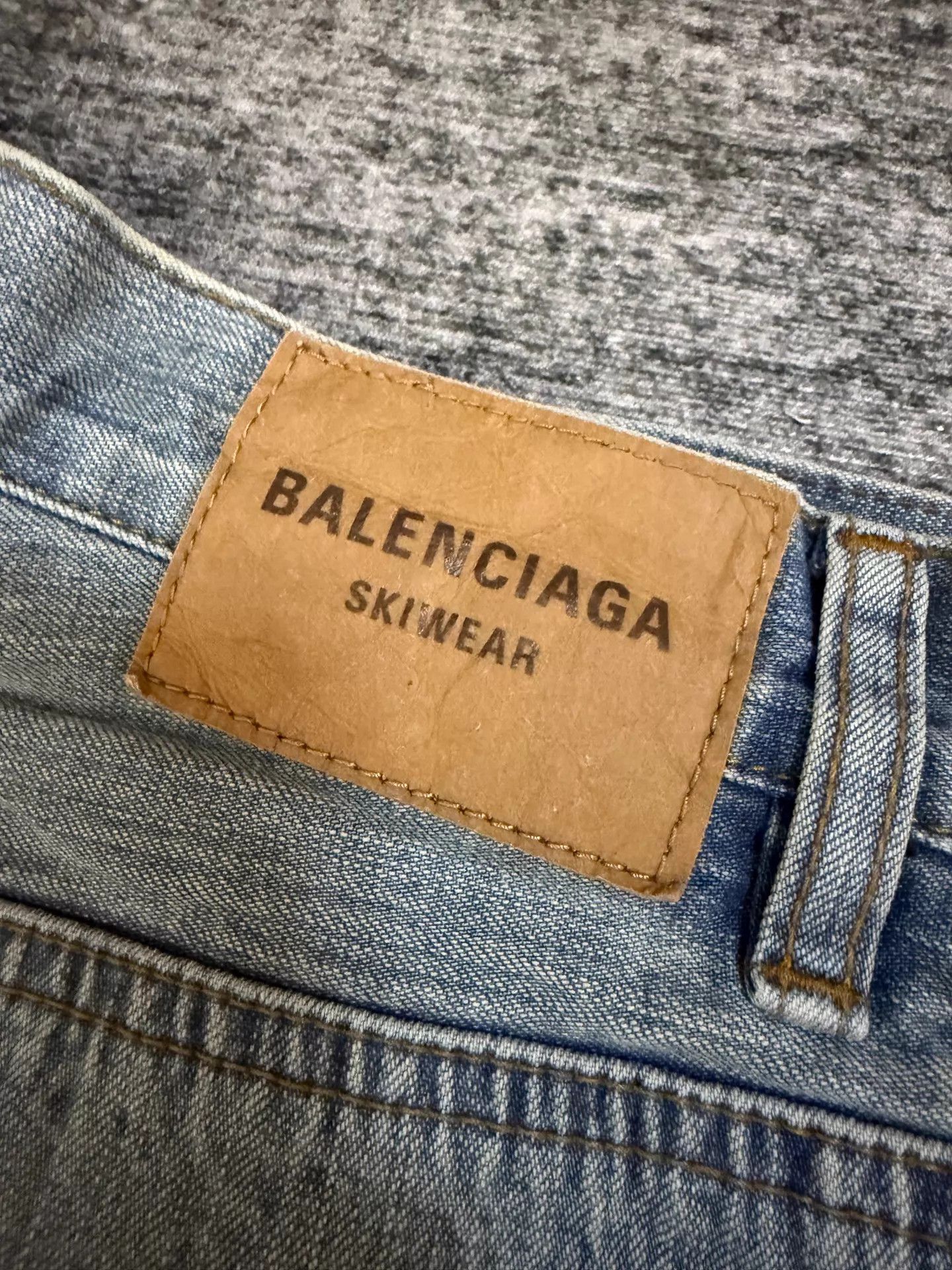 Balenciaga Balenciaga wash wide leg jeans 29 fleece lined new Size US 29 - 3 Thumbnail