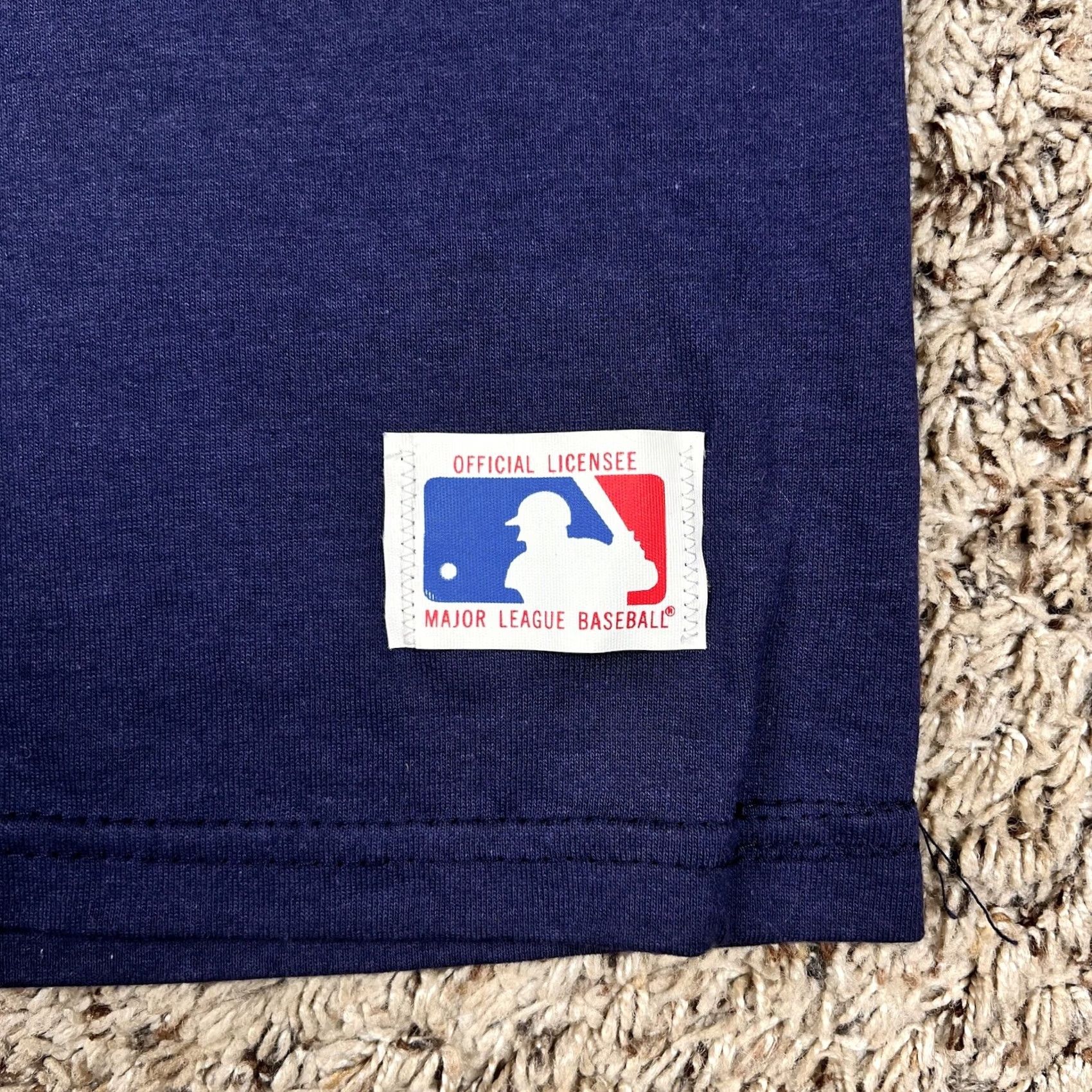 MLB VINTAGE Chicago White Sox MLB Graphic T-Shirt Medium Blue 90s Sand-Knit Shirt Mens/Unisex Adults 50/50 Size US M / EU 48-50 / 2 - 5 Thumbnail