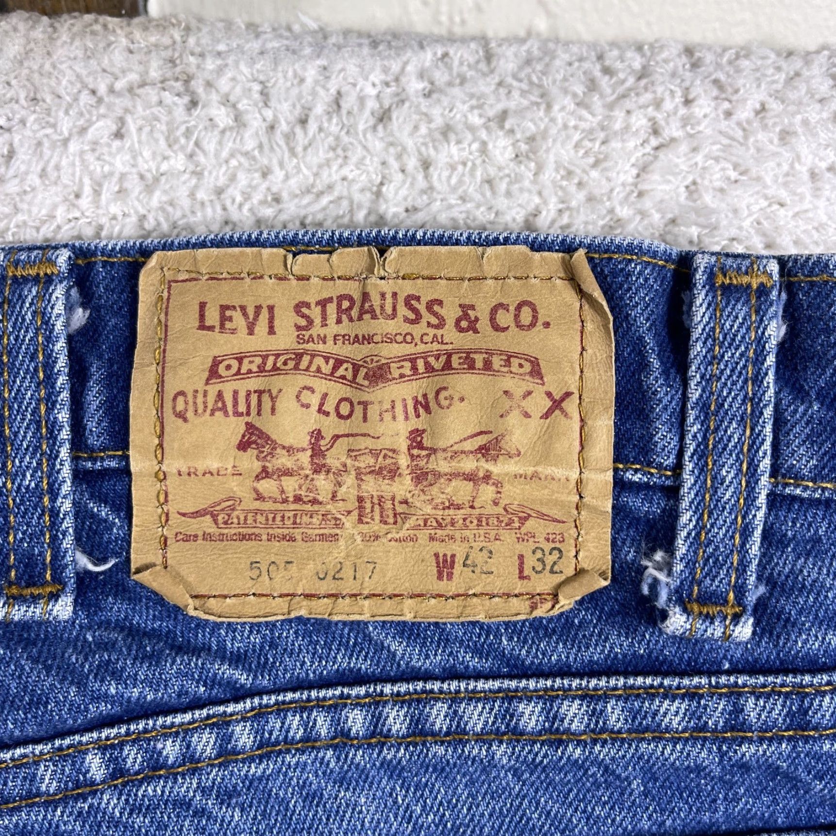Levi's VINTAGE Levi's Jeans Mens 42x29 Blue 505-0217 Faded Straight Leg Western 80's 500 Series Mens Jeans Regular 42x29 Boys? Size US 42 / EU 58 - 5 Thumbnail