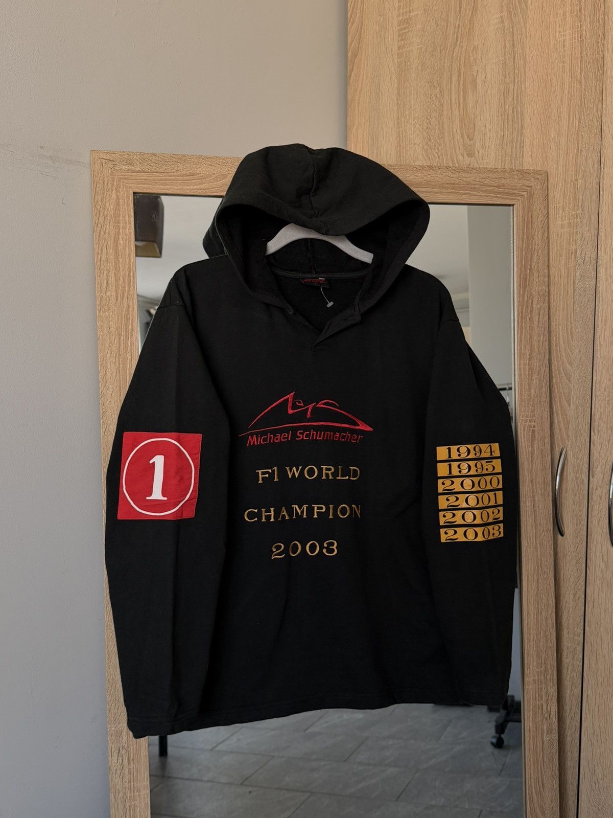 Ferrari Michael Schumacher F1 World Champion 2003 Hoodie ferrari Size US L / EU 52-54 / 3 - 1 Thumbnail