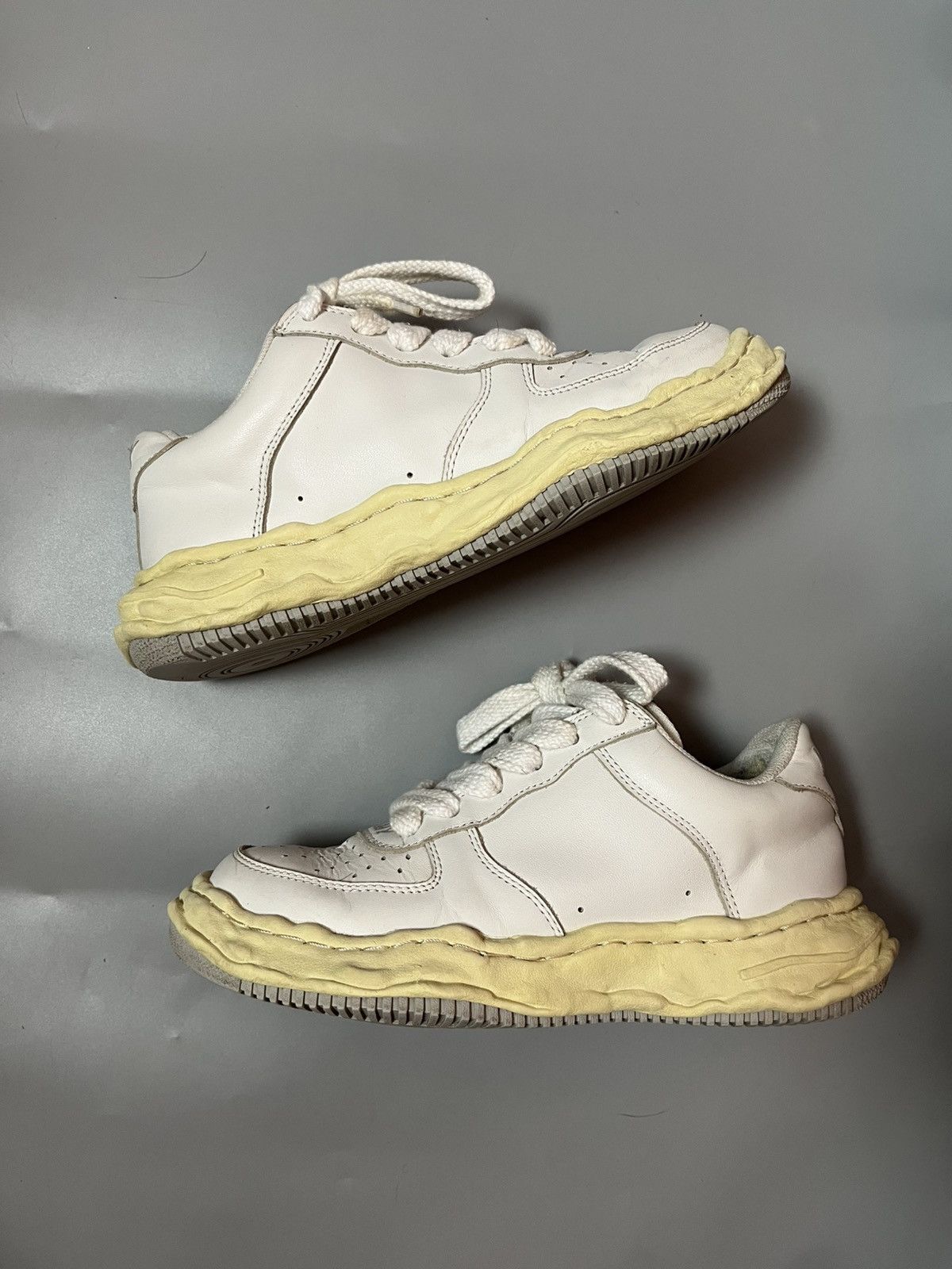 Maison MIHARA YASUHIRO Maison Mihara Yasuhiro “Wayne” white leather yellow sole Size US 7 / EU 40 - 1 Thumbnail