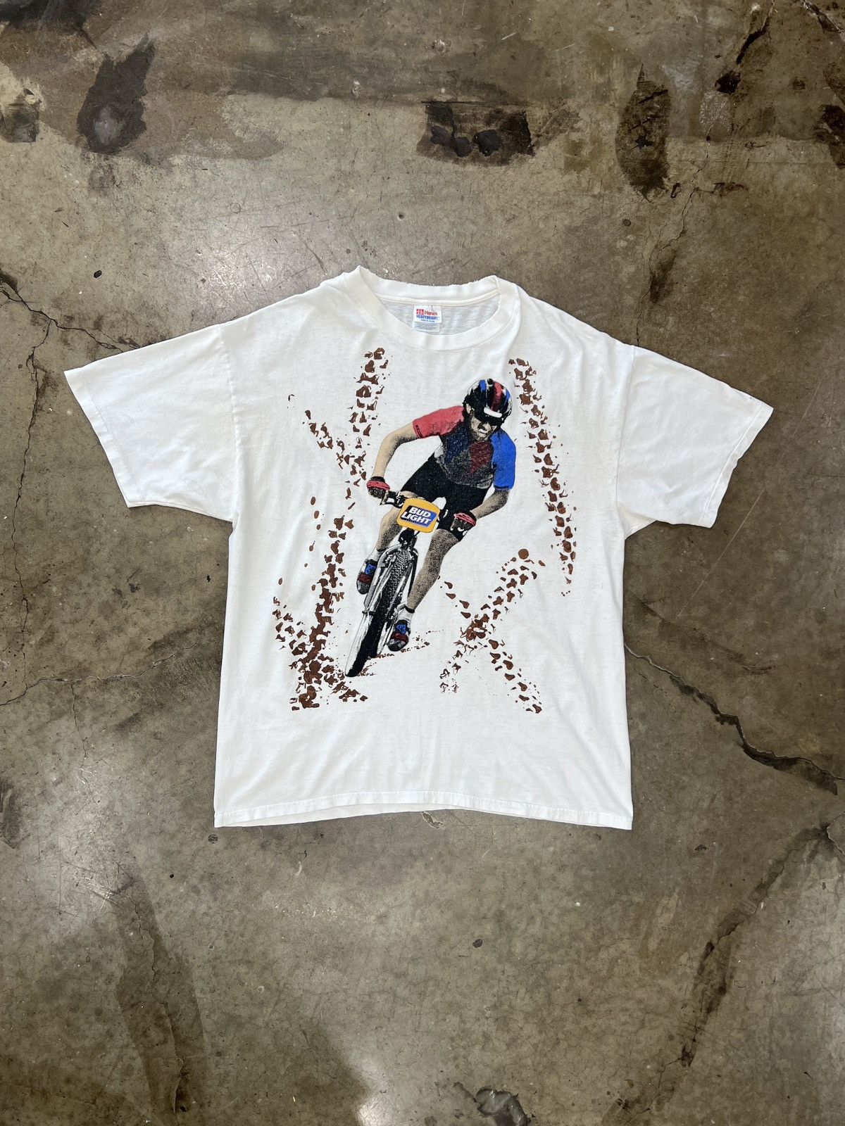 Vintage Vintage 90s Bud Light Cyclist Mud Sweat Gears Beer Tee XL Size US XL / EU 56 / 4 - 2 Thumbnail