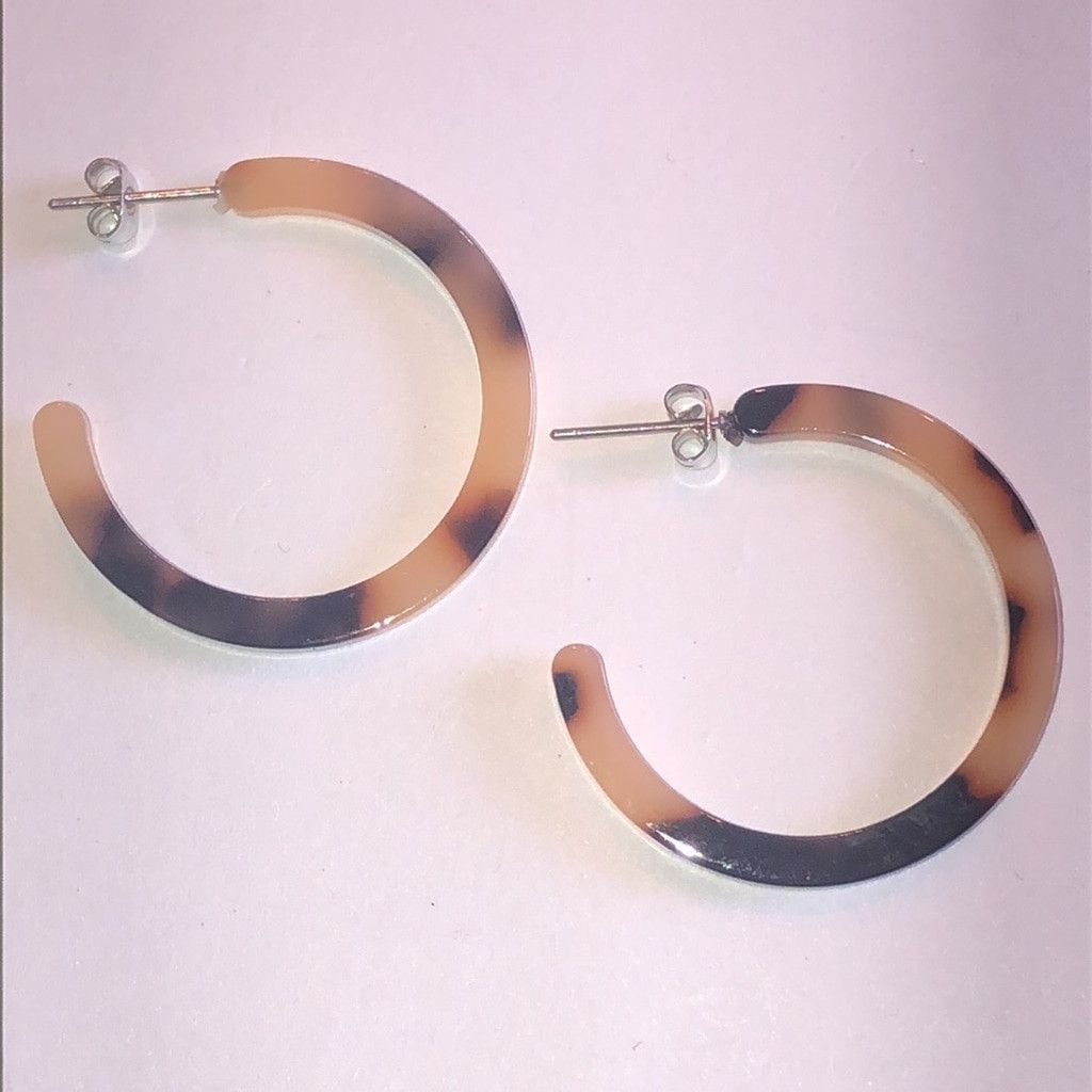 Other Jasmine Lane Tortoise Shell Boho Hoop Earrings Size ONE SIZE - 1 Thumbnail