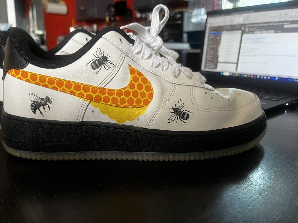 Nike AirForce 1 Size US 9 / EU 42 - 4 Thumbnail