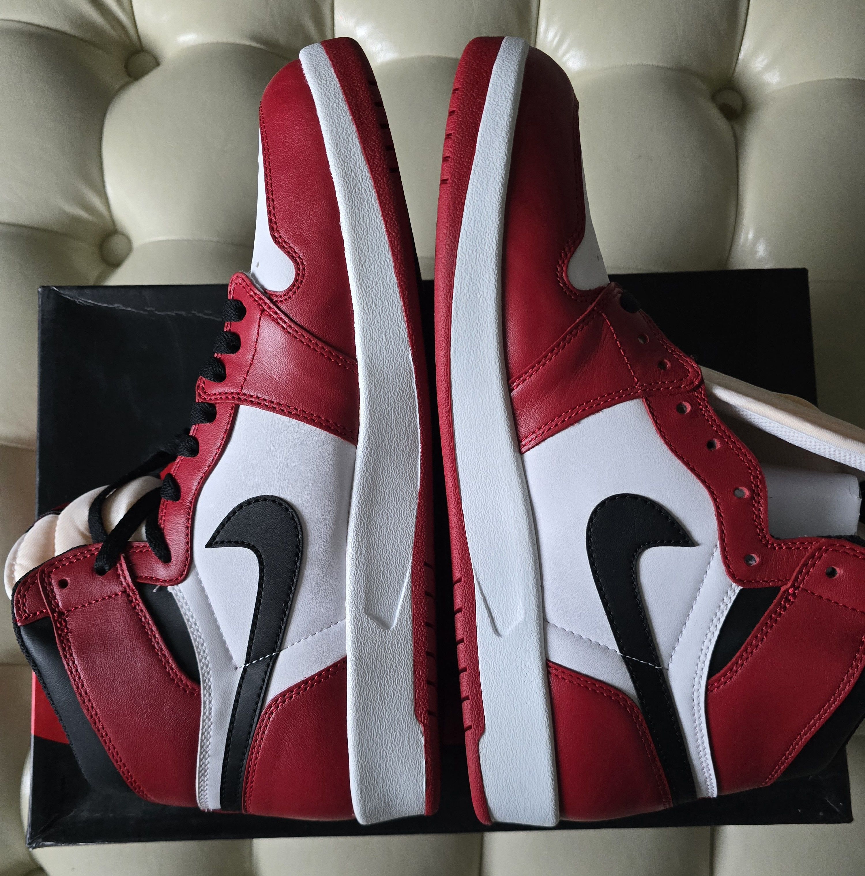Jordan Brand Size 10.5 - Air Jordan 1.5 Chicago Size US 10.5 / EU 43-44 - 3 Thumbnail