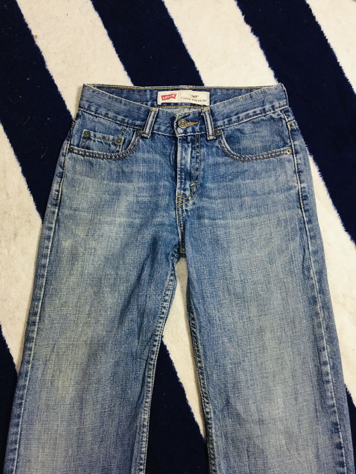 Hypebeast × Levi's Levis Lot569 Loose Straight Jeans (16) Size US 26 / EU 42 - 13 Thumbnail
