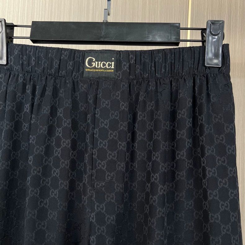 Gucci Gucci Size S Gold thread embroidery dark pattern old flowe Size US 29 - 3 Thumbnail
