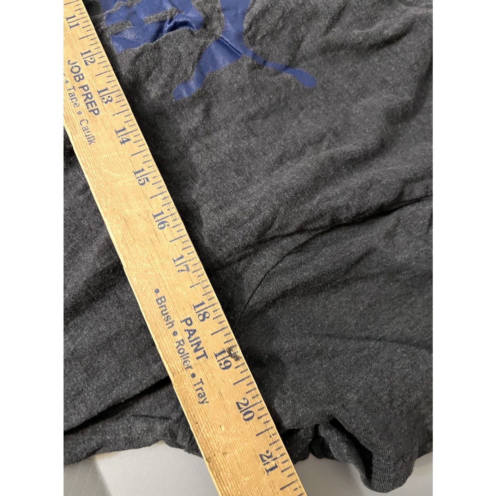 Puma PUMA Men T-Shirt Gray Logo Crew Neck Short Sleeve Regular Large Graphic Size US L / EU 52-54 / 3 - 5 Thumbnail