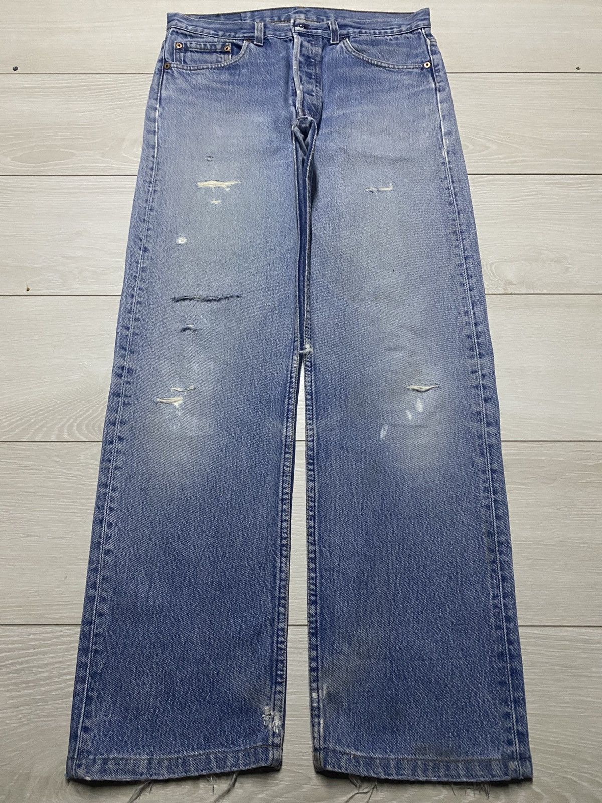 Levi's Vintage Levis 501 90s Distressed ButtonFly Jeans Size US 32 / EU 48 - 1 Thumbnail