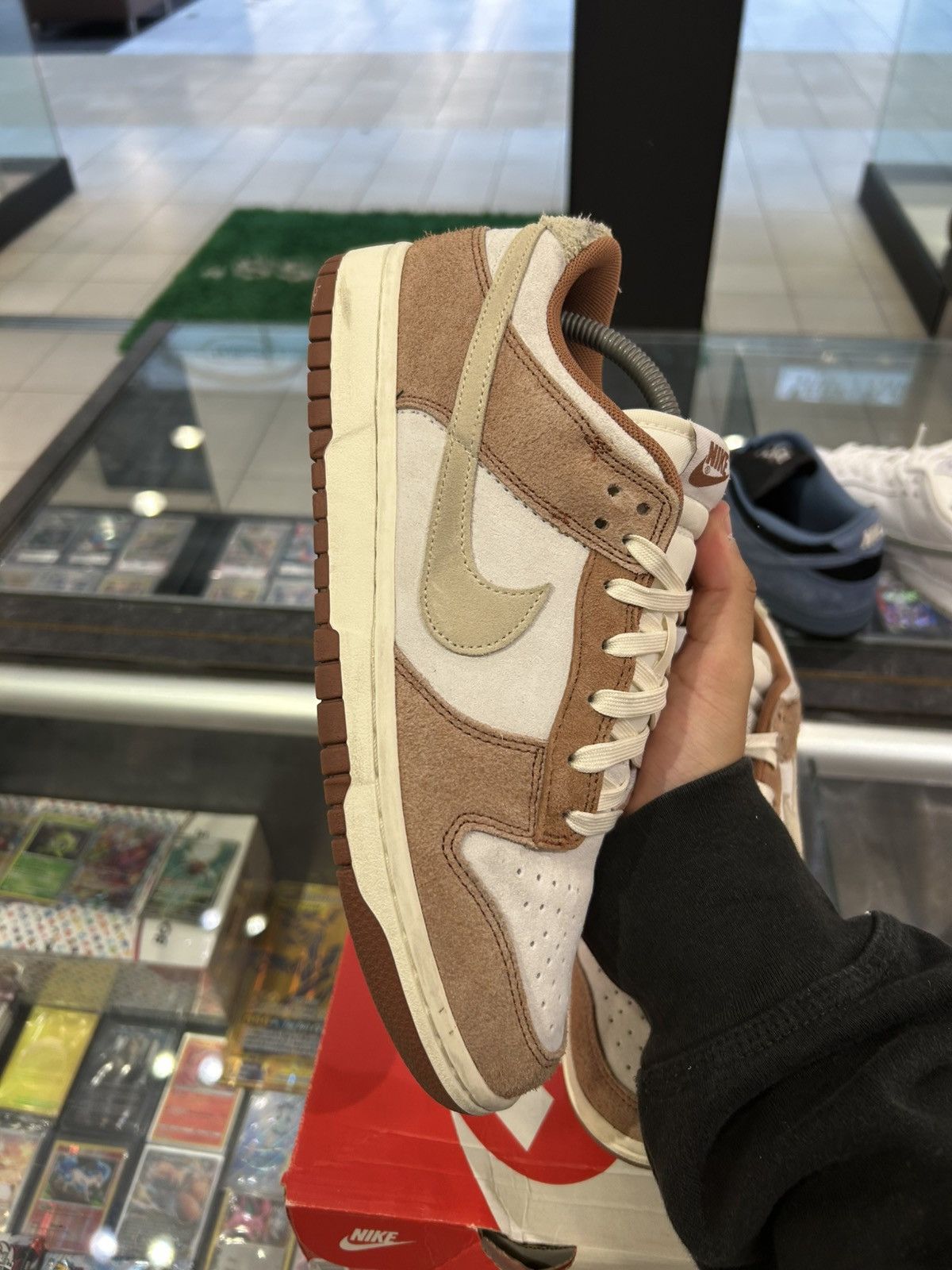 Nike Nike dunk low curry Size US 9 / EU 42 - 6 Thumbnail