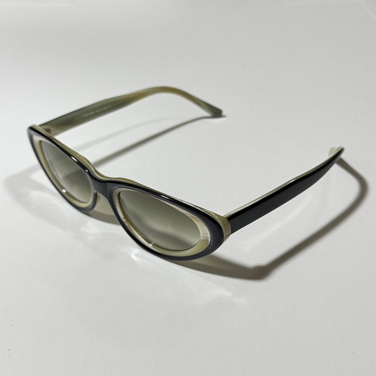 Prada × Streetwear × Vintage PRADA Star Slim Sunglasses SPR20G y2k
