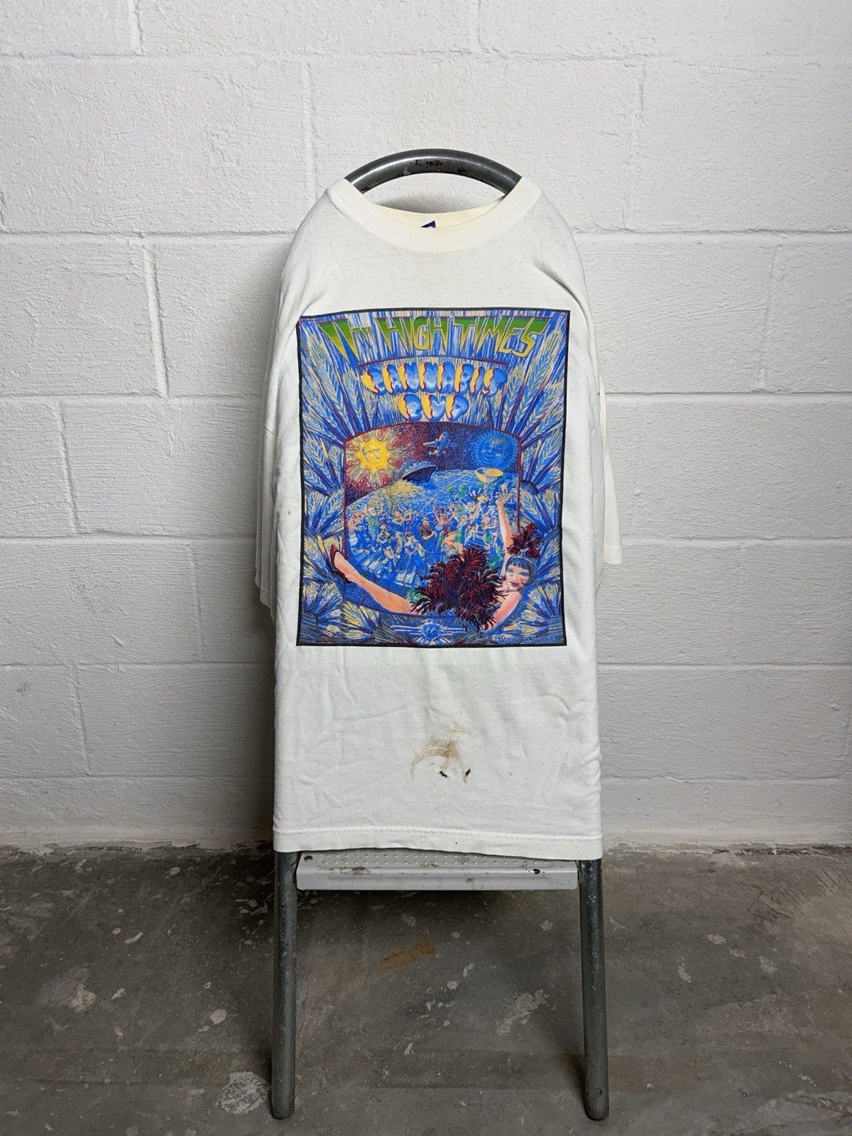 Vintage Vintage 1998 High Times 11th Leaf Club Amsterdam Art Tee Size US XXL / EU 58 / 5 - 3 Thumbnail