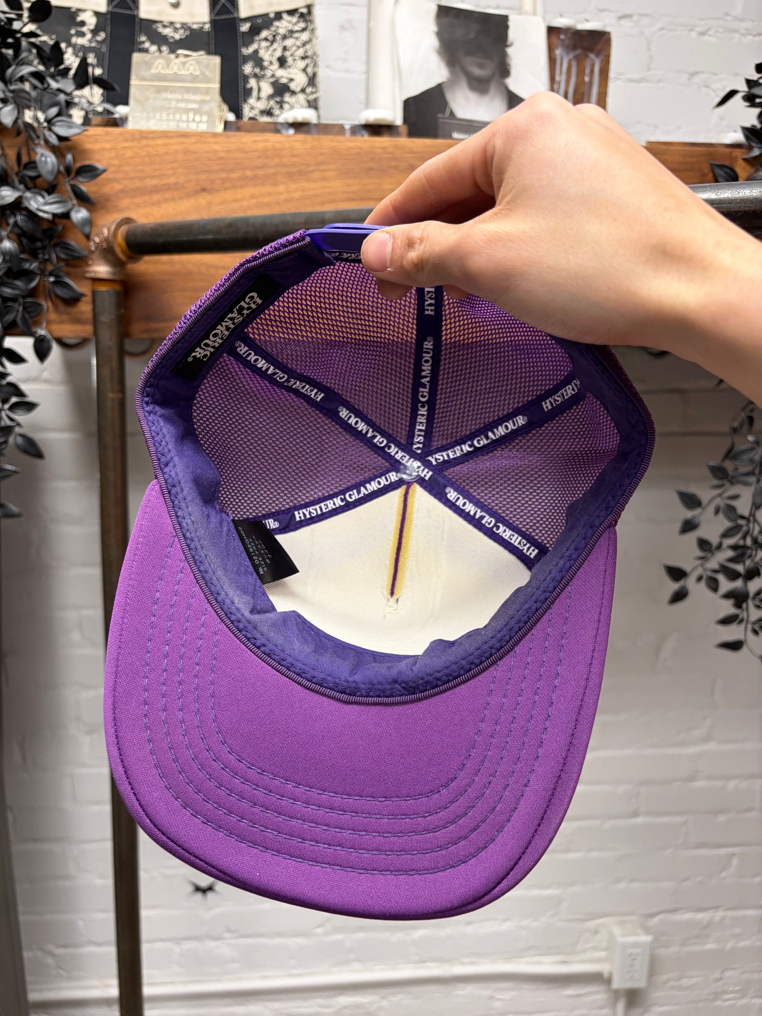 Hysteric Glamour Hysteric Glamour ‘Vixen’ Purple/Yellow Mesh Trucker Hat Size ONE SIZE - 5 Thumbnail