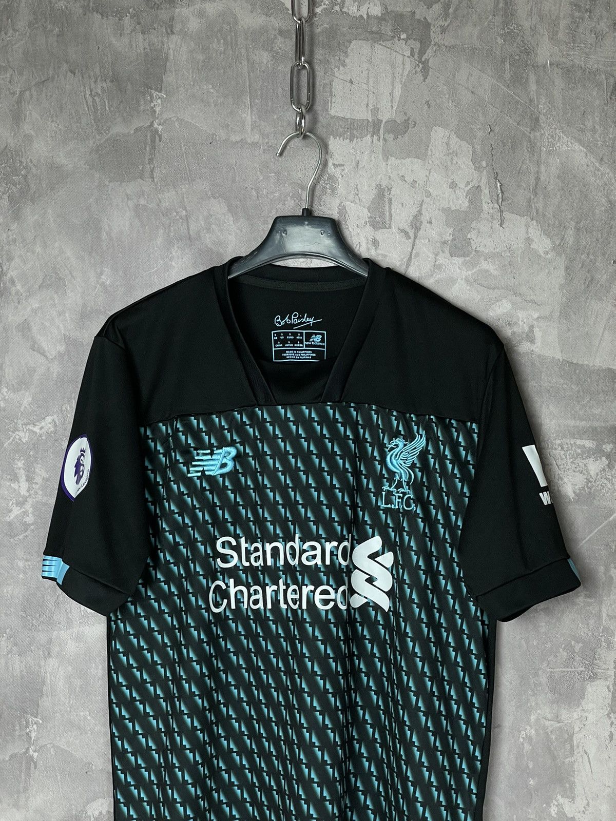 New Balance New Balance Liverpool 2016 2017 Away Shirt Soccer Jersey Size US S / EU 44-46 / 1 - 2 Thumbnail