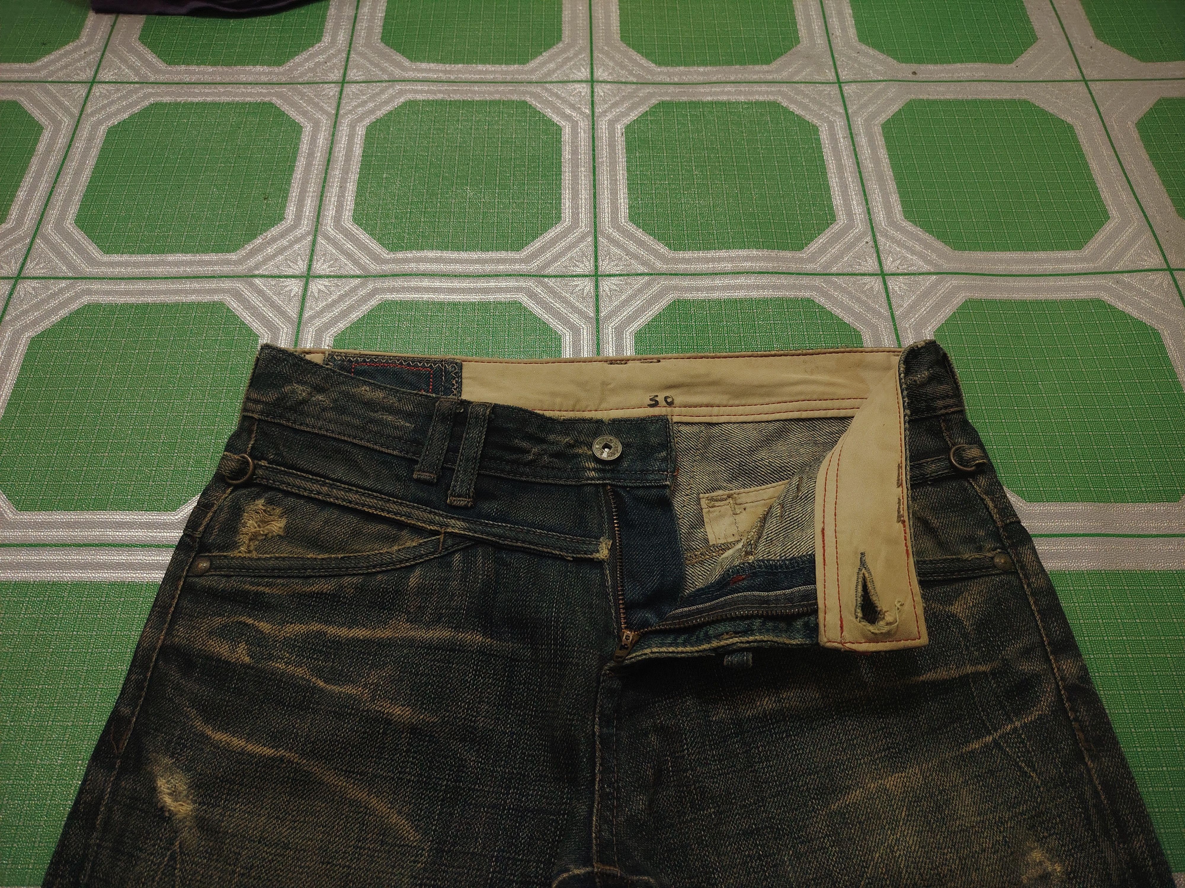 Marithe + Francois Girbaud Rare!!! Le Jean De Marithe Francois Girbaud disstress jeans Size US 30 / EU 46 - 11 Thumbnail