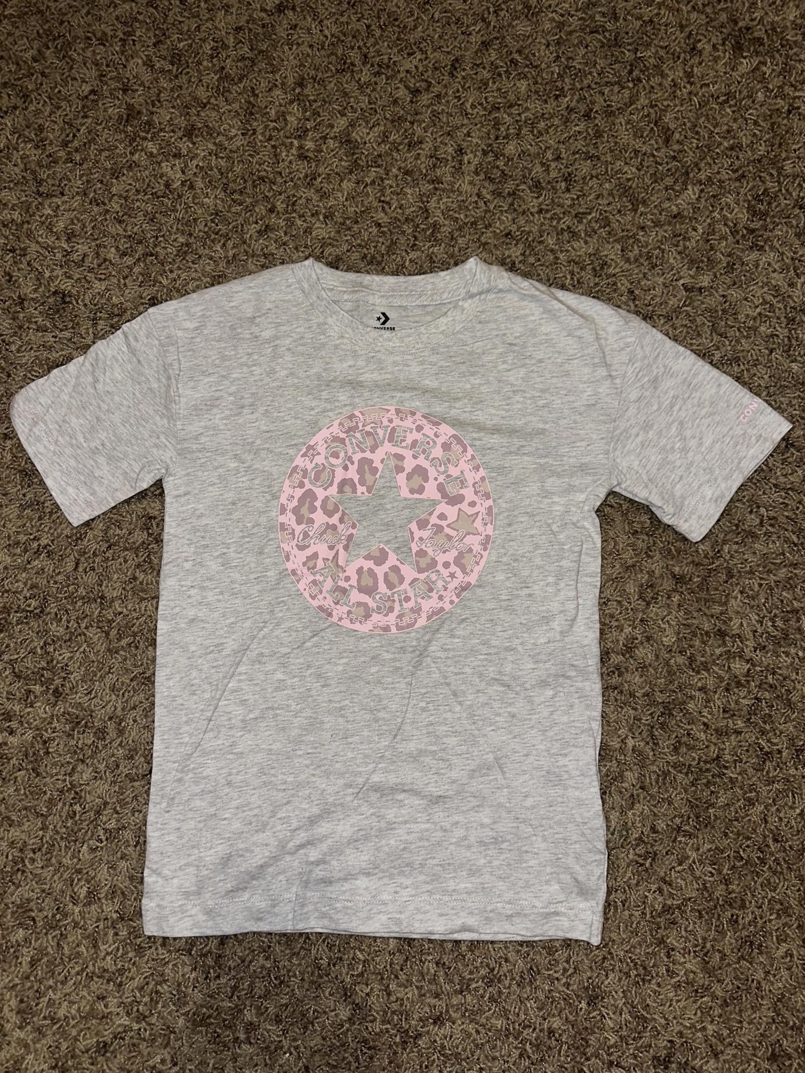 Converse Converse Big Kid (Girls) Leopard Chuck Patch Graphic T-Shirt Size S / US 4 / IT 40 - 1 Thumbnail