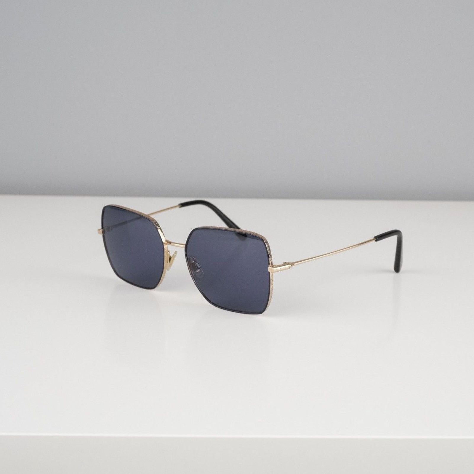 Dolce gabbana gold monogram dg logo sunglasses