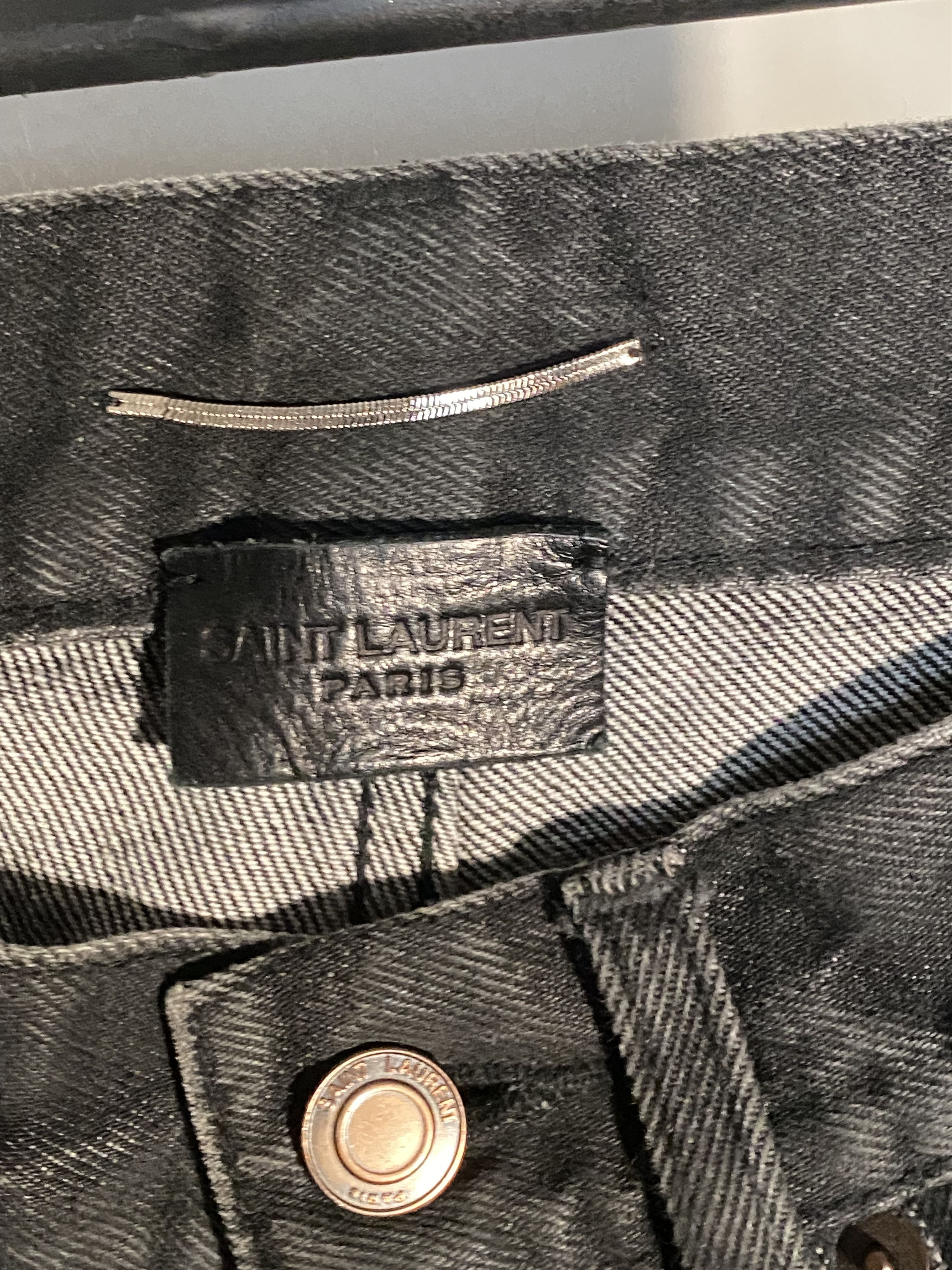 D02 black waxed denim, view 3