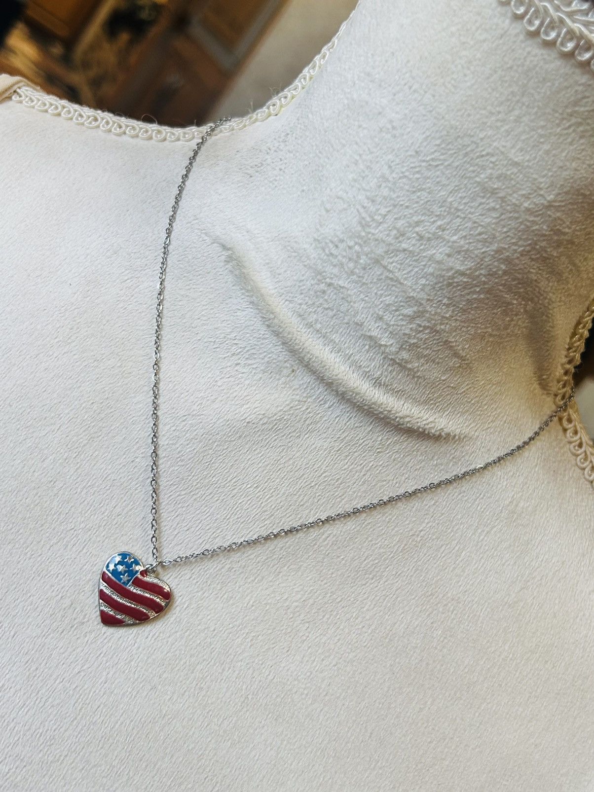 Handmade Handcrafted vintage red white and blue flag heart necklace Size ONE SIZE - 1 Thumbnail