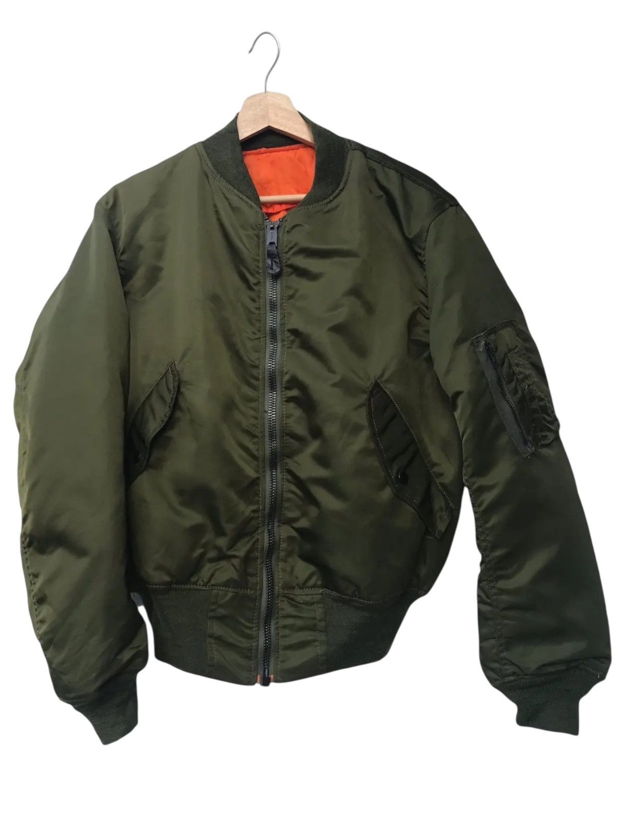 Vintage Vintage Scovill Zipper MA-1 Nylon Riot! Riot! Flight Jacket Size US M / EU 48-50 / 2 - 1 Thumbnail