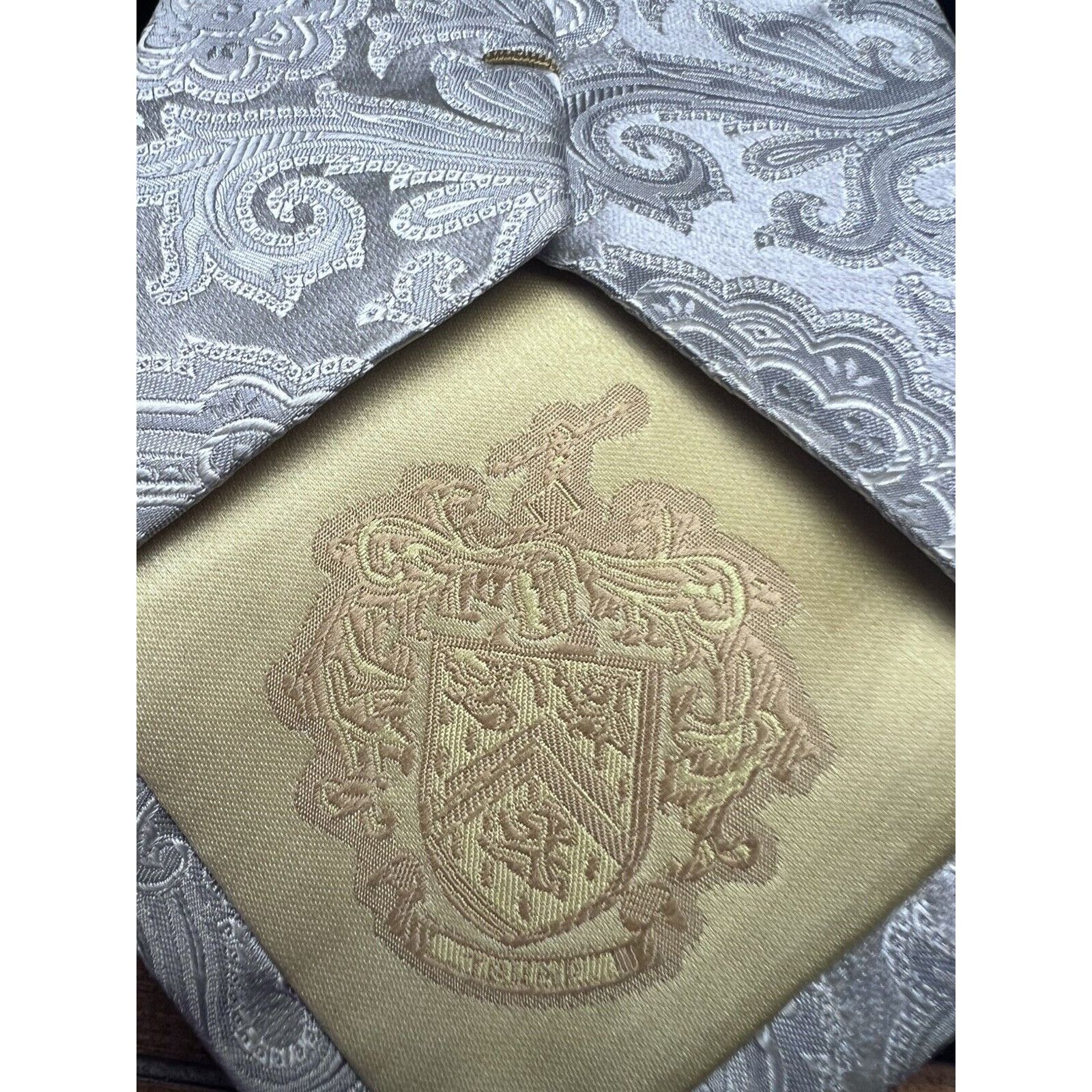 Donald Trump DONALD J TRUMP MEN'S TIE SILVER/PAISLEY Width 4” Length: 58. Size ONE SIZE - 5 Thumbnail