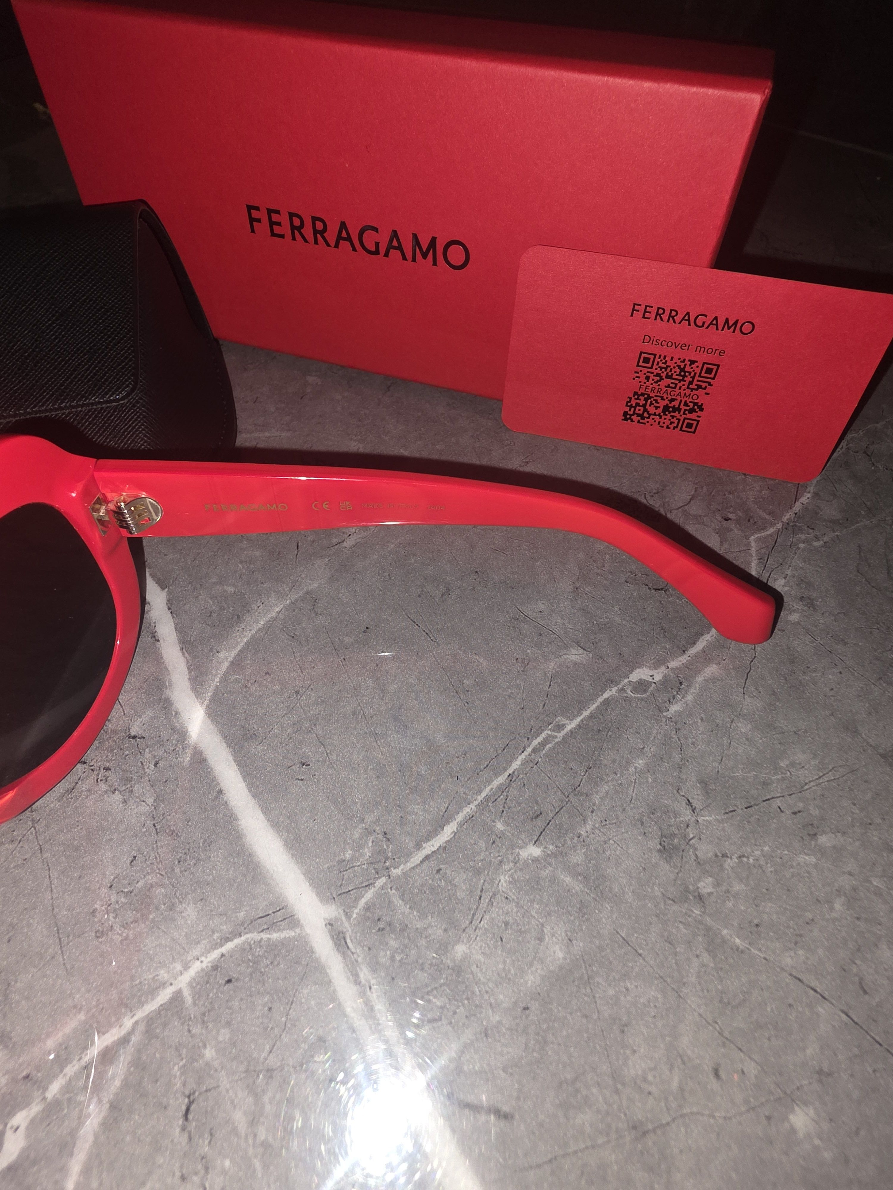 Salvatore Ferragamo Ferragamo Size ONE SIZE - 2 Thumbnail