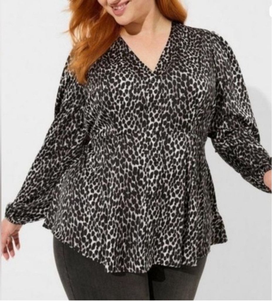 Torrid NWT Torrid Peplum Satin Long Slv. ButtonFront Blouse Women 1 Size ONE SIZE - 9 Thumbnail