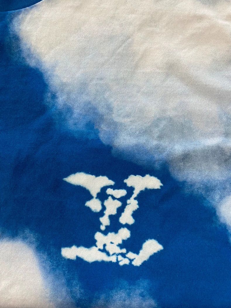 Louis Vuitton Louis Vuitton Blue sky and white clouds short sleeves Size US S / EU 44-46 / 1 - 4 Thumbnail