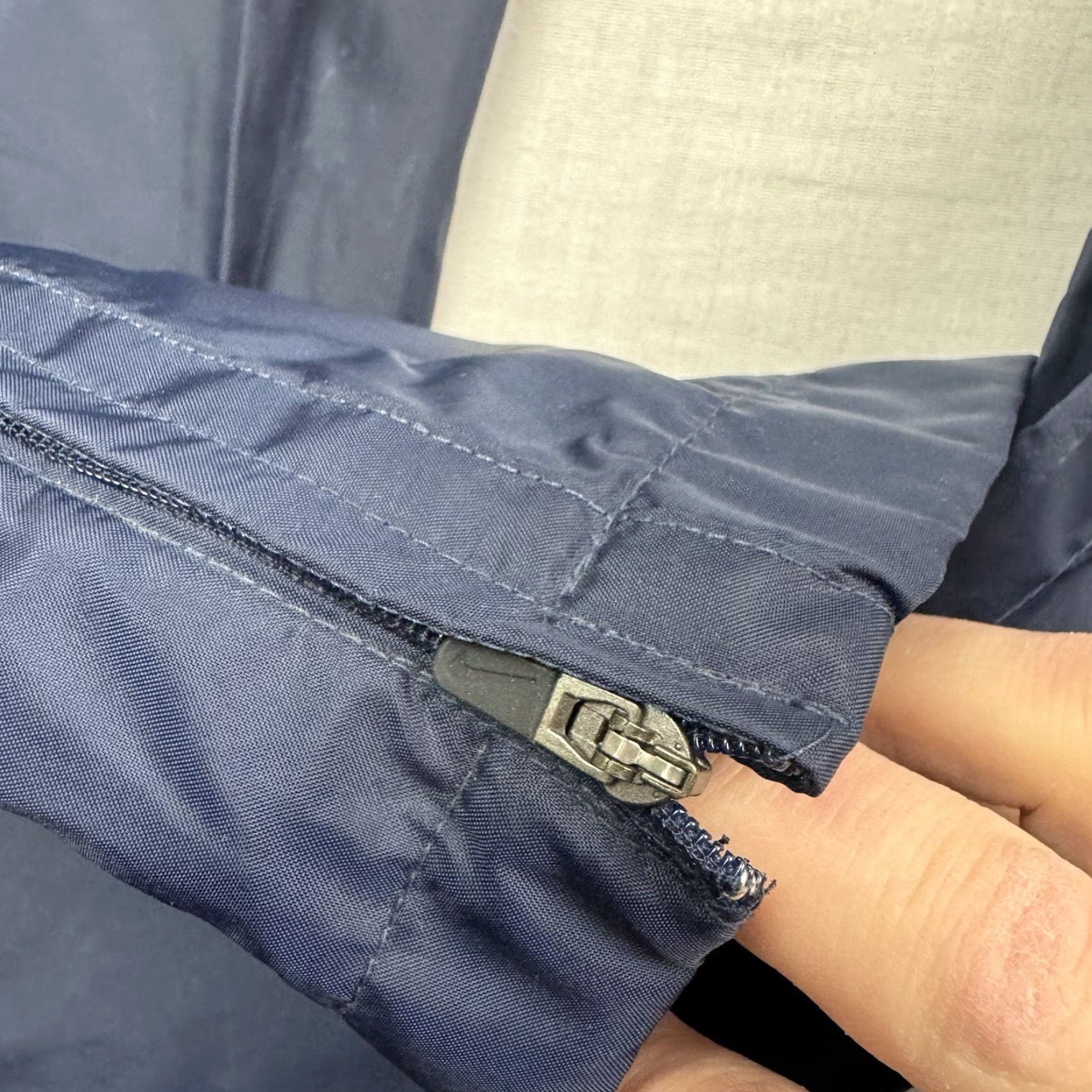 Nike VINTAGE Nike Track Pants Mens L Blue Nylon Drawstring 32in Inseam Hipster Y2K Silver Tag Sports Logo Baggy Size US 33 - 3 Thumbnail
