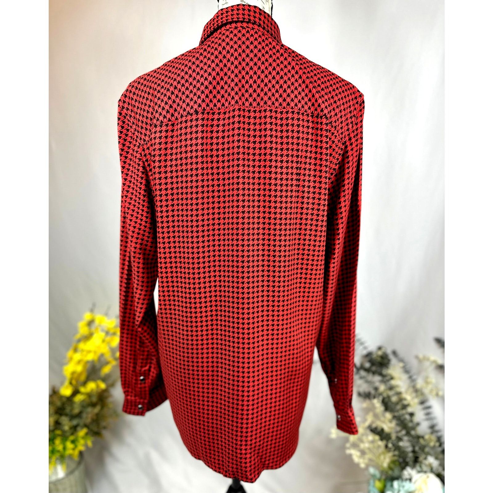 The Kooples The Kooples Mens Black and Red Houndstooth Shirt Snaps S Size US S / EU 44-46 / 1 - 12 Thumbnail