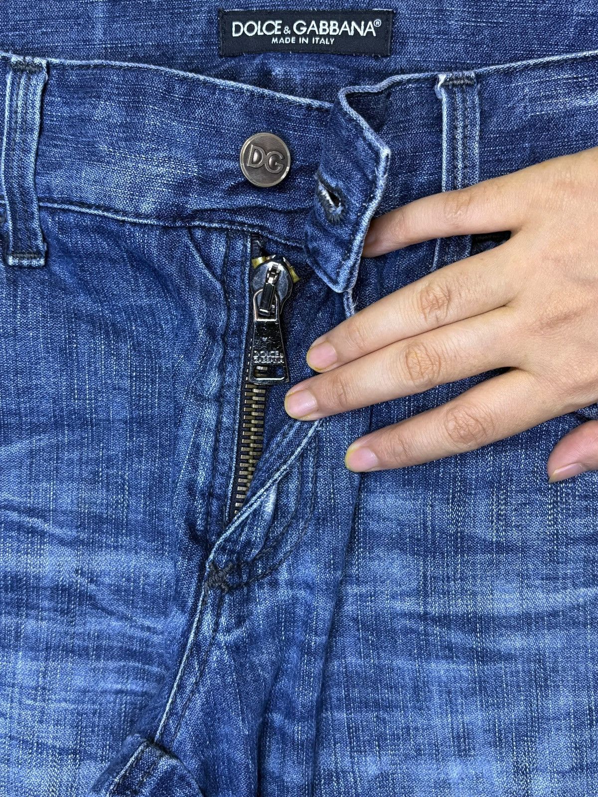 Dolce & Gabbana Vintage Italy Dolce Gabbana Blue Wash Distressed Jean Shorts Size US 34 / EU 50 - 3 Thumbnail