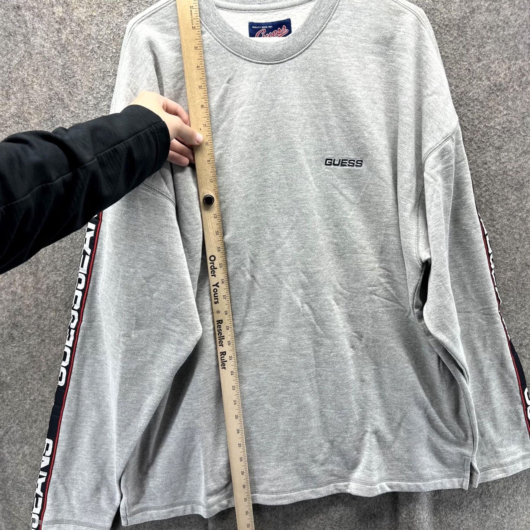 Guess GUESS Sweatshirt Mens XL Gray Logo Sleeve Pullover Fleece Crewneck Embroidered Tape KS Size US XL / EU 56 / 4 - 6 Thumbnail