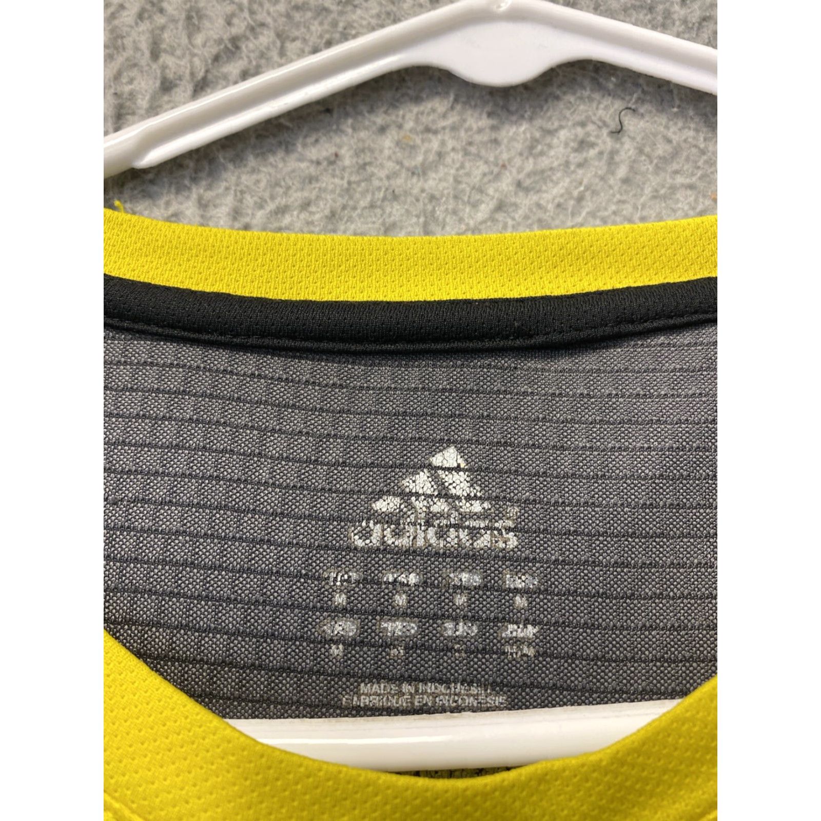 Adidas Adidas Sweatshirt Men’s Yellow Crew Neck 3 Stripe Long Sleeve M Casual /45-71 Size US M / EU 48-50 / 2 - 4 Thumbnail