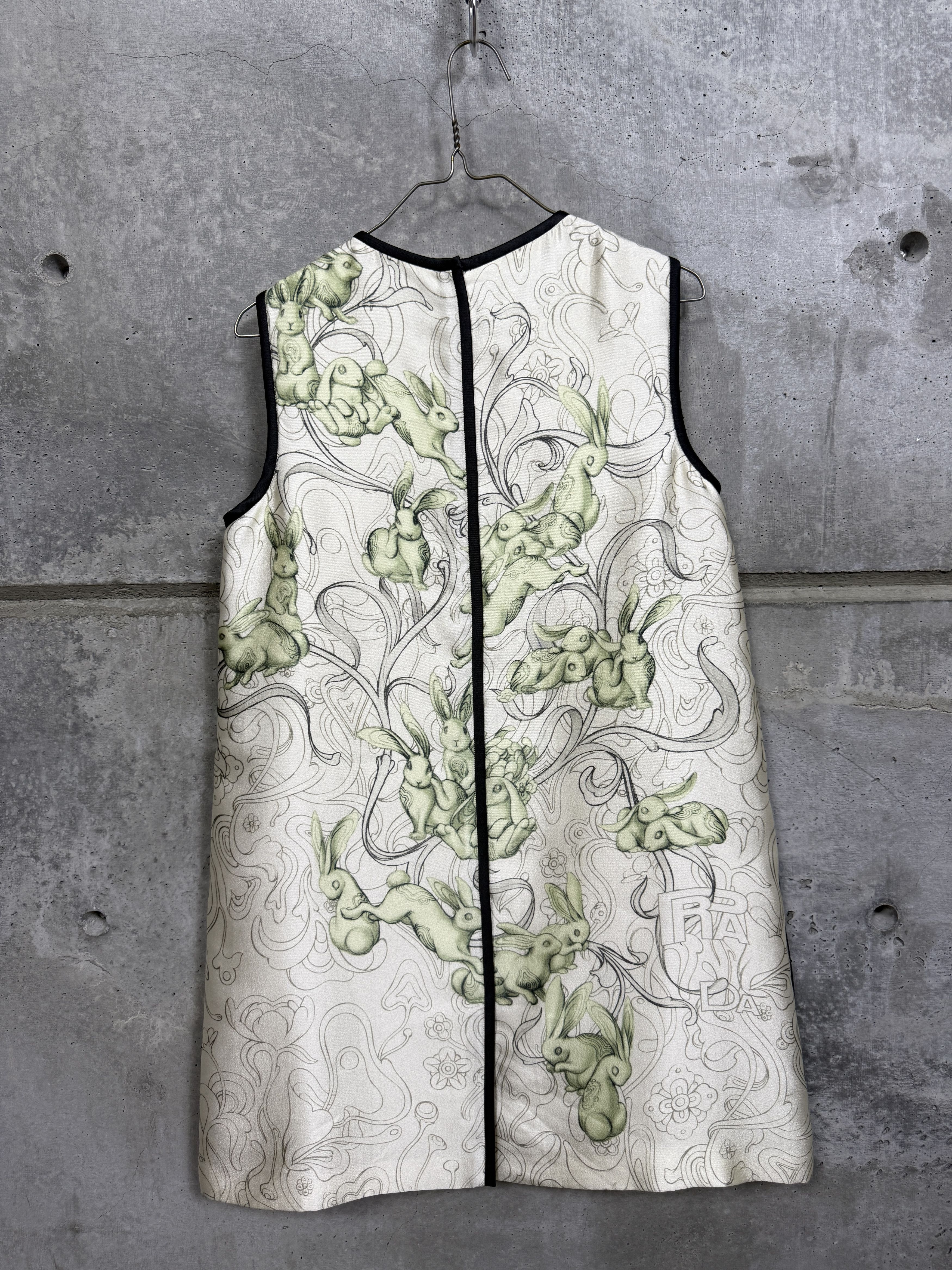 Prada Prada 2018 James Jean Rabbit A-line Silk Dress Size M / US 6-8 / IT 42-44 - 2 Thumbnail