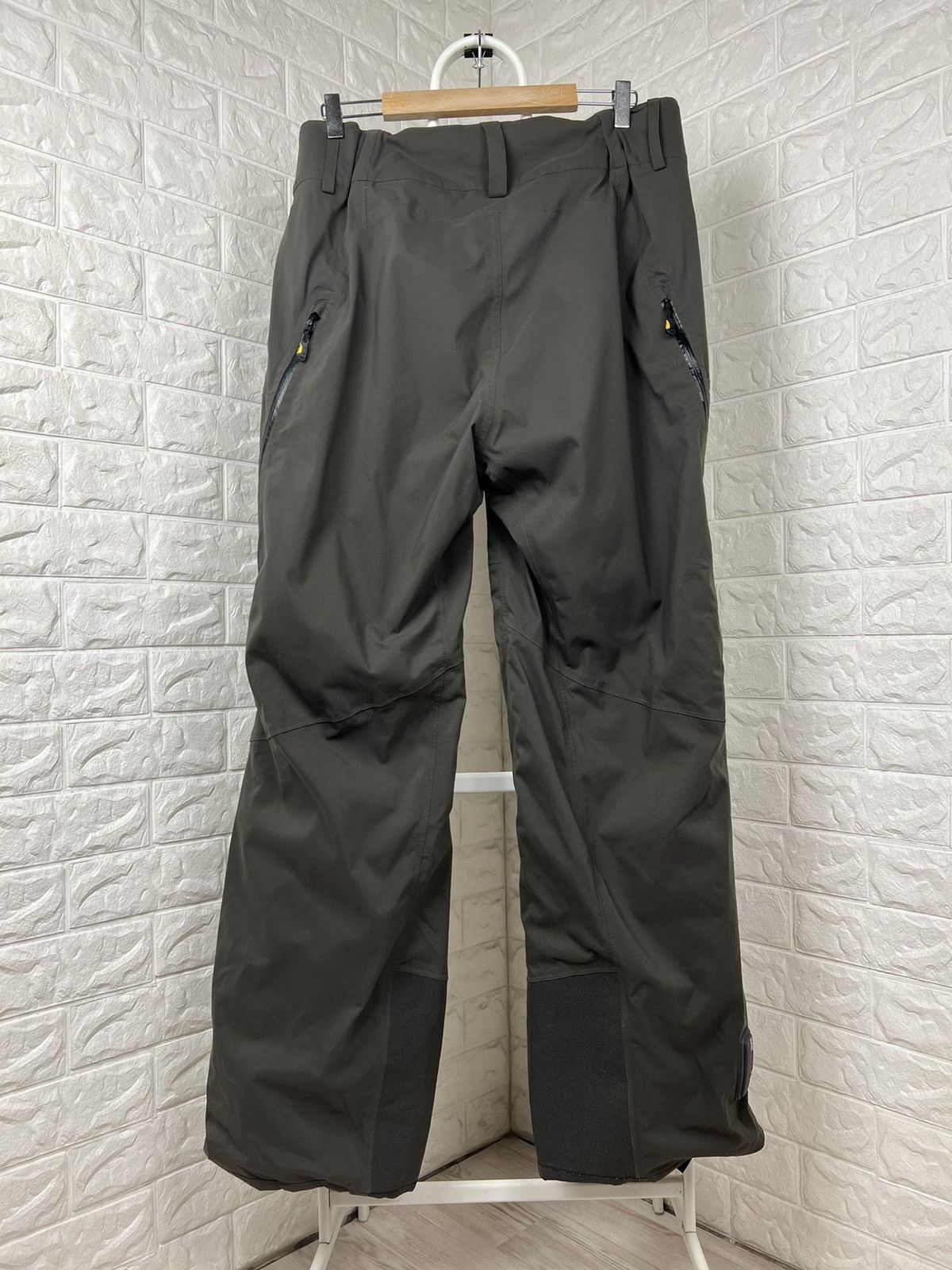 RLX Ralph Lauren × Ralph Lauren Sport Ralph Lauren Polo Sport Goretex Ski Snowbord Pant Size L Size US 34 / EU 50 - 2 Thumbnail