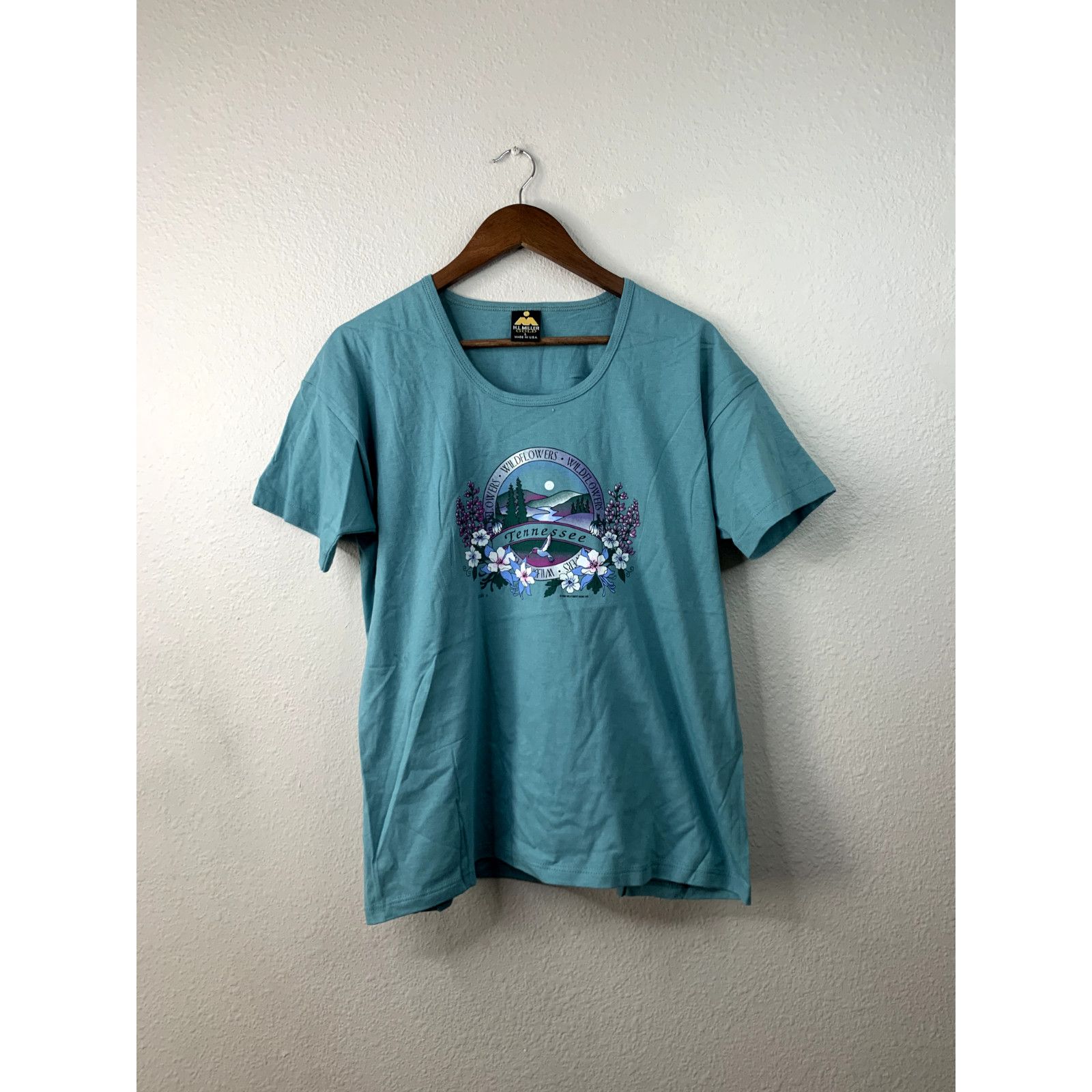 Vintage Vintage Womens Tennessee Shirt Green Top T-Shirt 90s VTG L Size L / US 10 / IT 46 - 1 Thumbnail