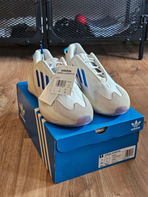 Adidas Adidas Ozrah Juventus 40.5 Size US 7.5 / EU 40-41 - 4 Thumbnail
