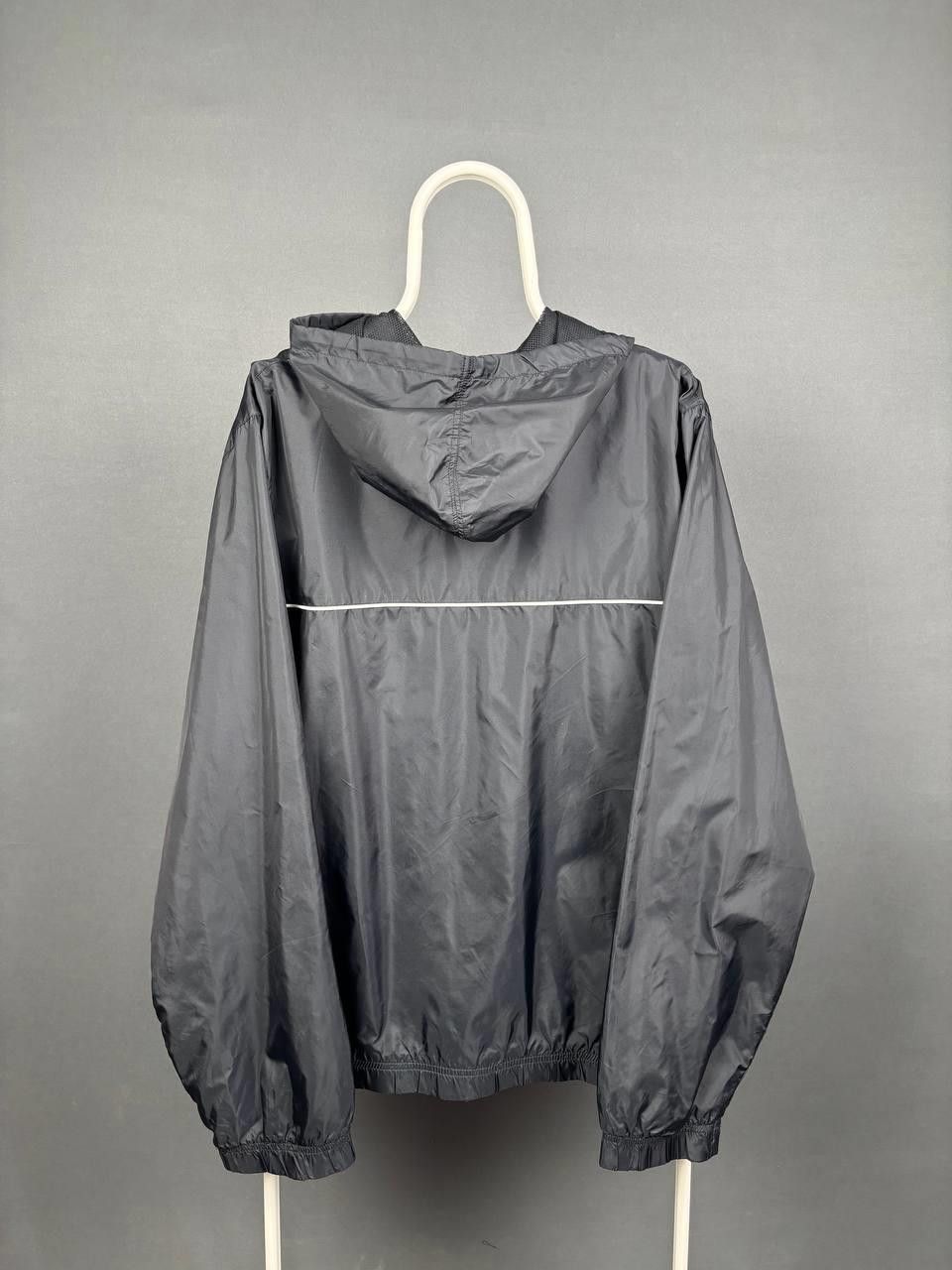 Nike Nike Windbreaker Size L Black Vintage Size US L / EU 52-54 / 3 - 5 Thumbnail