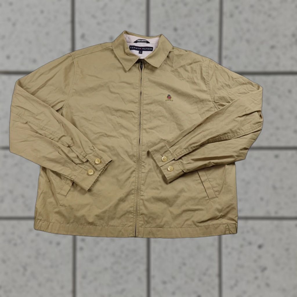 Tommy Hilfiger VINTAGE Tommy Hilfiger Jacket Mens M Beige Crest Logo Zip Chin Strap Bomber Golf Y2K Size US M / EU 48-50 / 2 - 1 Thumbnail