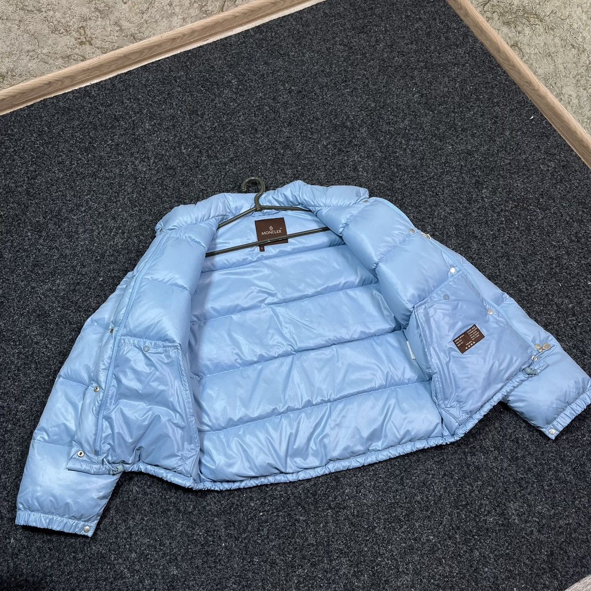 Moncler Moncler down jacket vintage Size M / US 6-8 / IT 42-44 - 6 Thumbnail